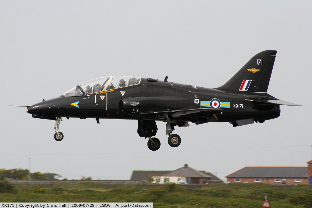 XX171, 1977 Hawker Siddeley Hawk T.1 C/N 018/312018, RAF No 4 FTS/208(R) Sqn