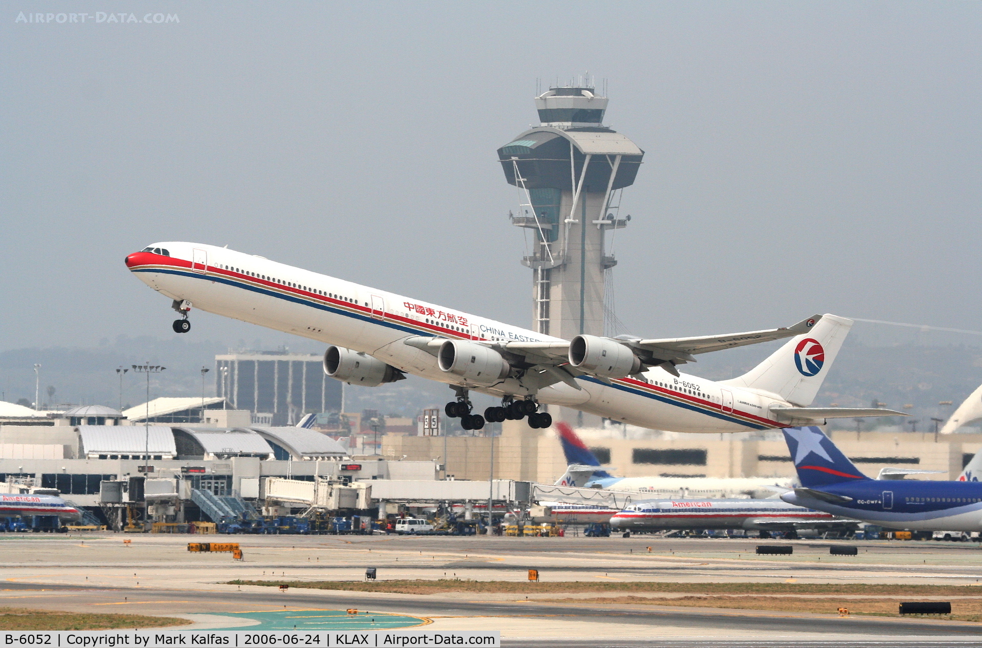 B-6052, 2003 Airbus A340-642 C/N 514, China Eastern A340-642, B-6052 departing 25R KLAX.