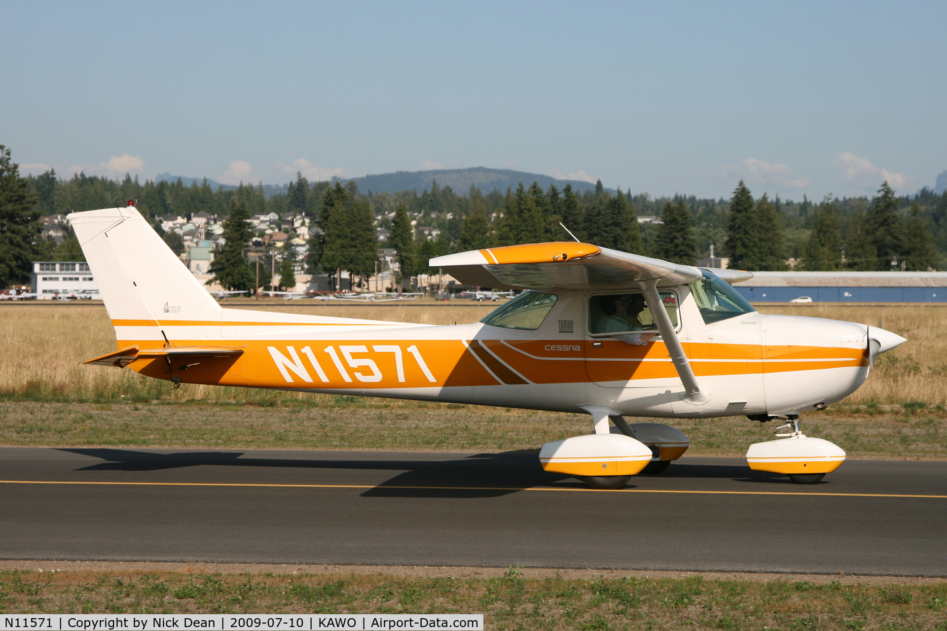 N11571, 1973 Cessna 150L C/N 15075531, KAWO