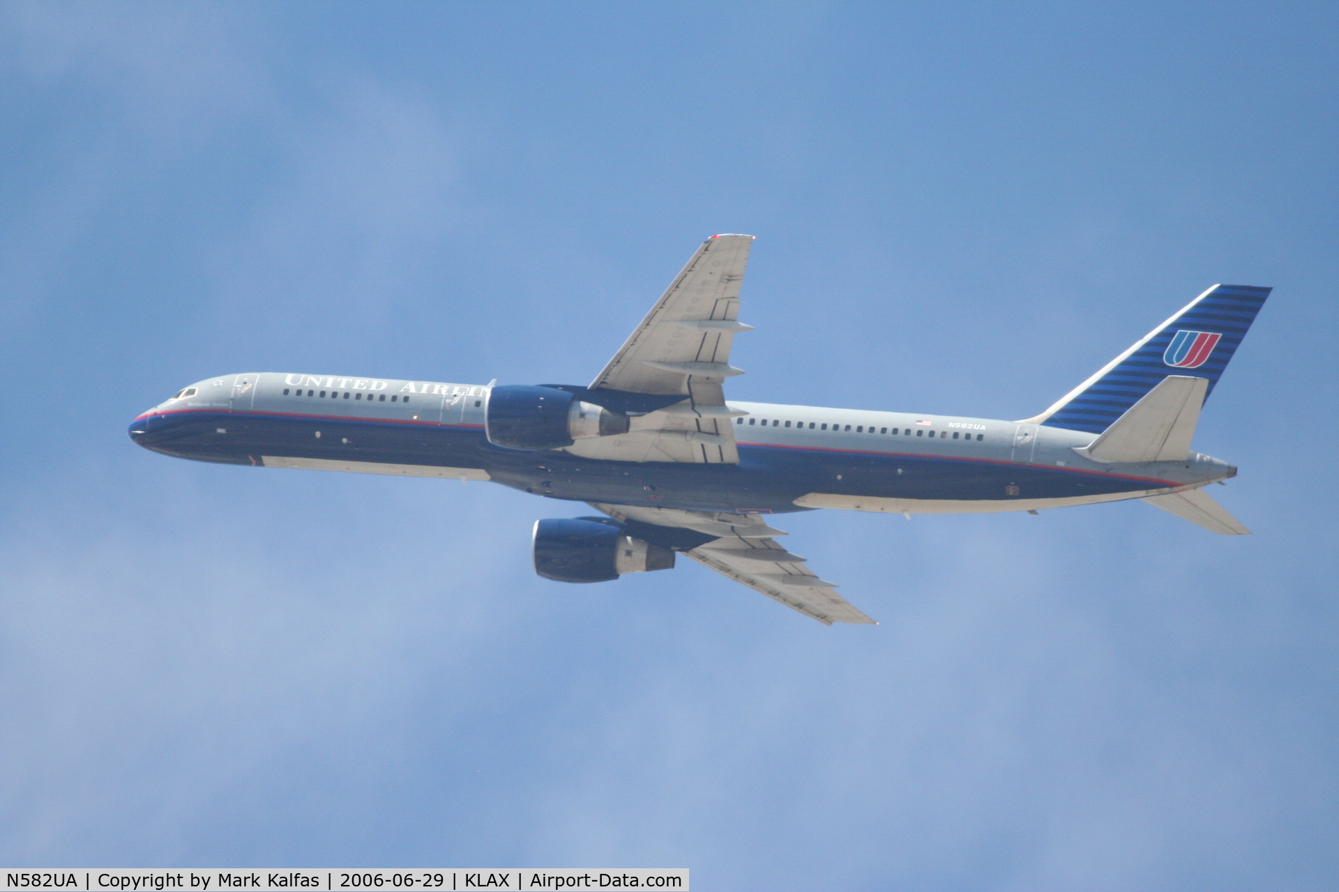 N582UA, 1993 Boeing 757-222 C/N 26702, United Airlines Boeing 757-222, N582UA RWY 25R departure KLAX.