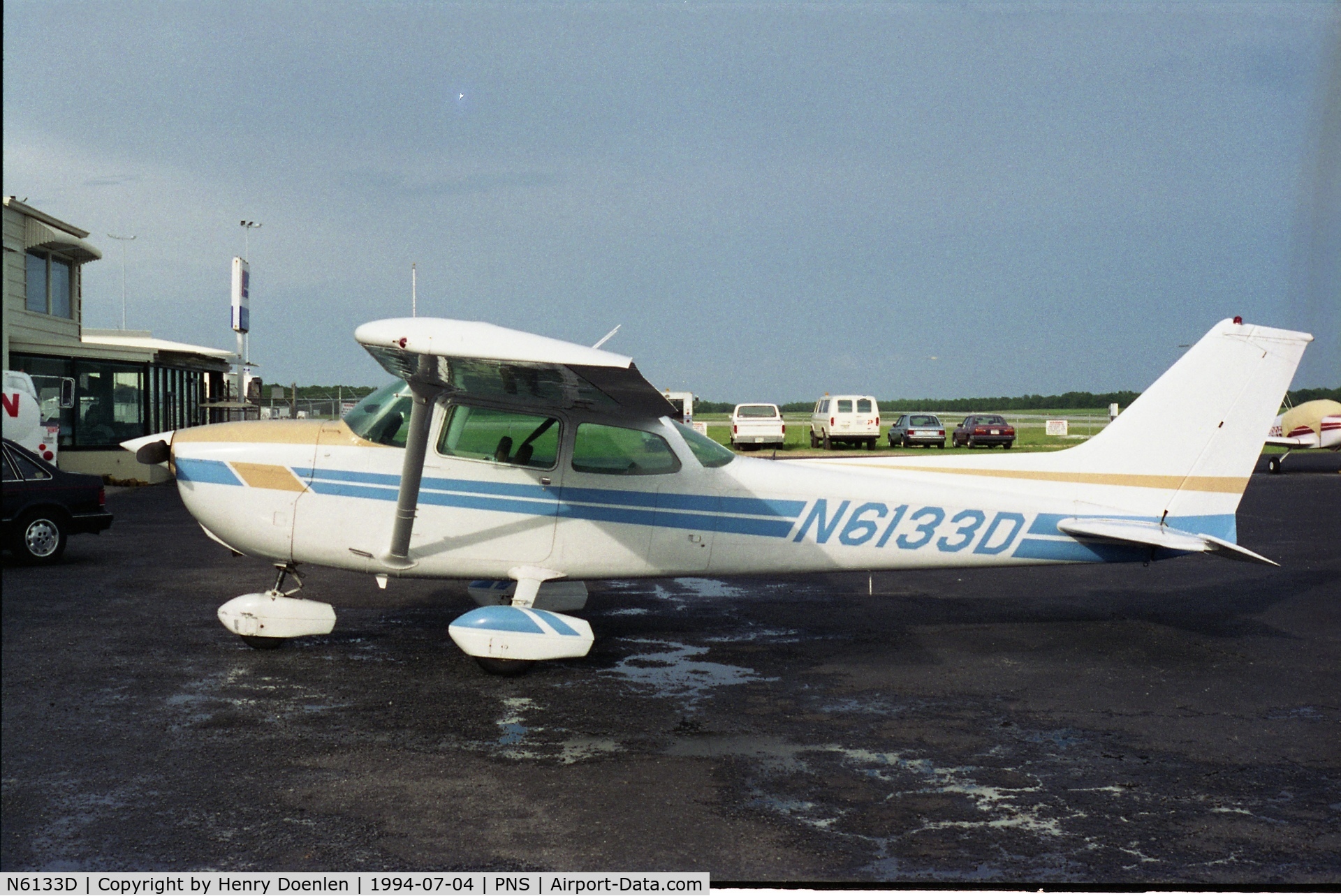 N6133D, 1979 Cessna 172N C/N 17272611, N6133D was a proud family airplane from 1986 to 2003