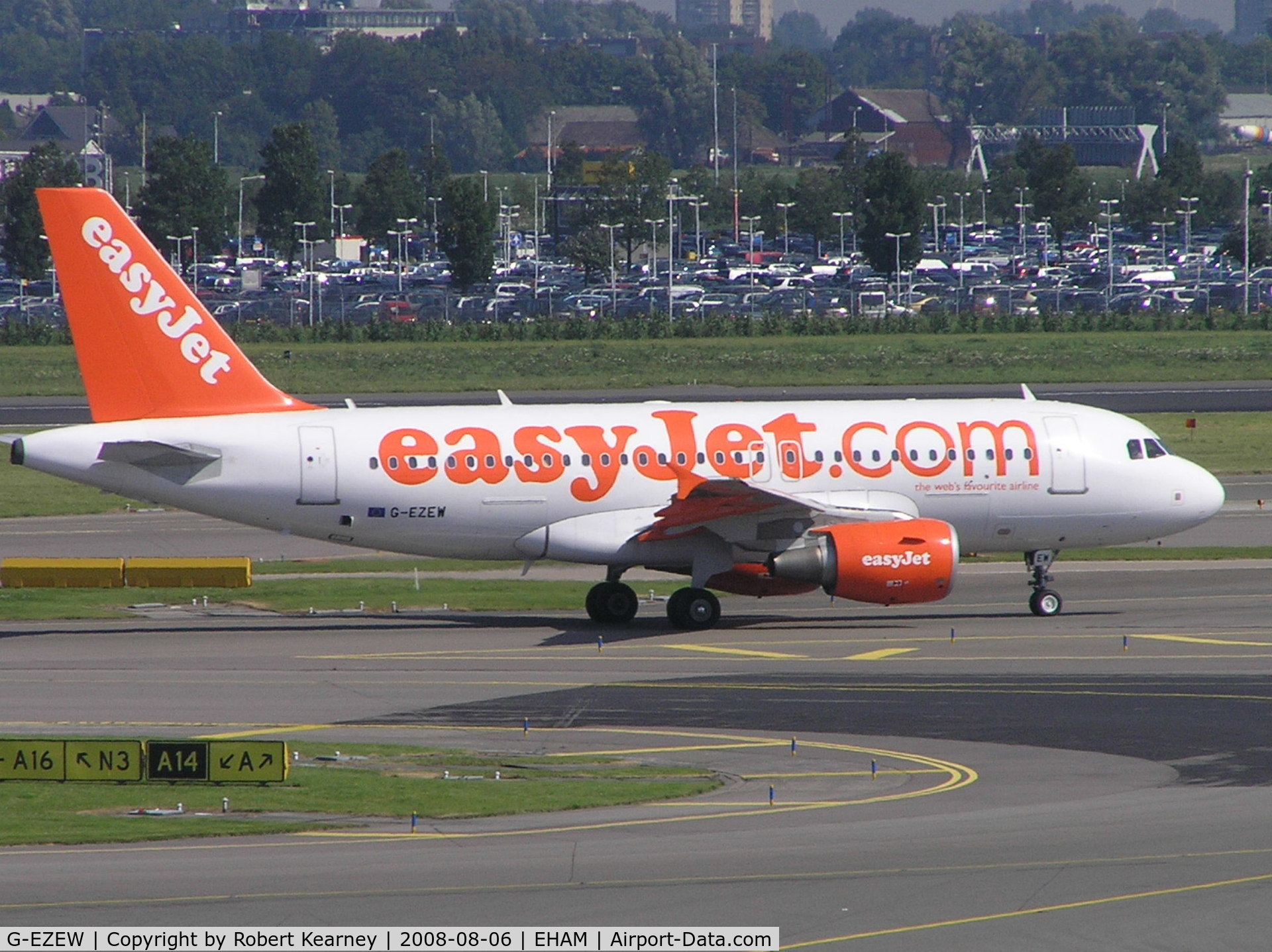 G-EZEW, 2004 Airbus A319-111 C/N 2300, Easy Jet taxiing for take-off