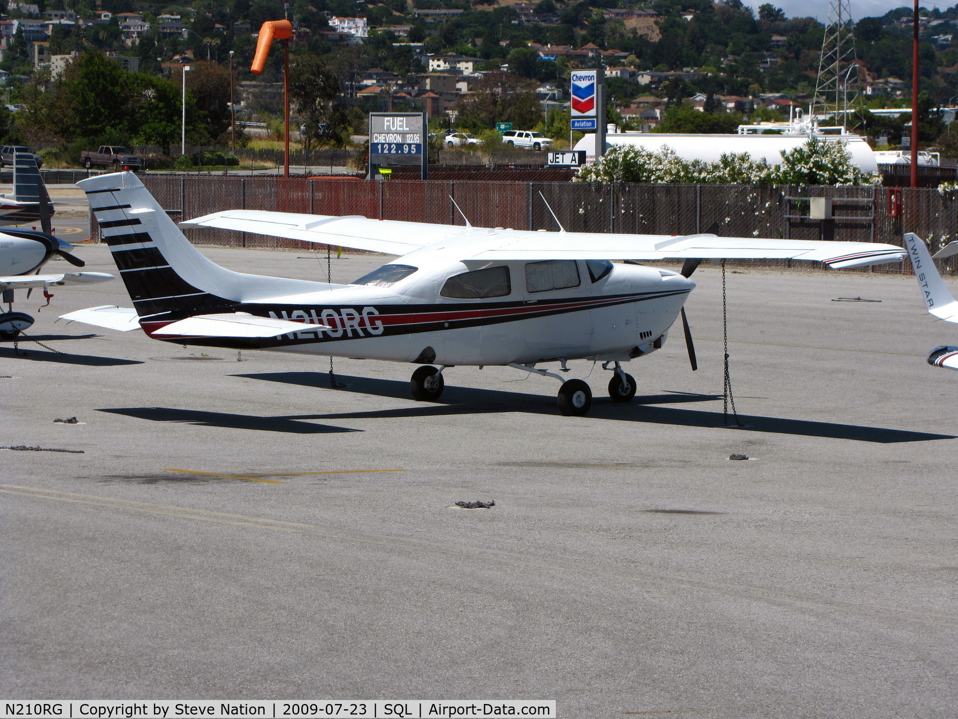 N156SH, 2007 Robinson R22 Beta II C/N 4159, Turbo-powered 1976 Cessna T210M @ San Carlos Muni, CA