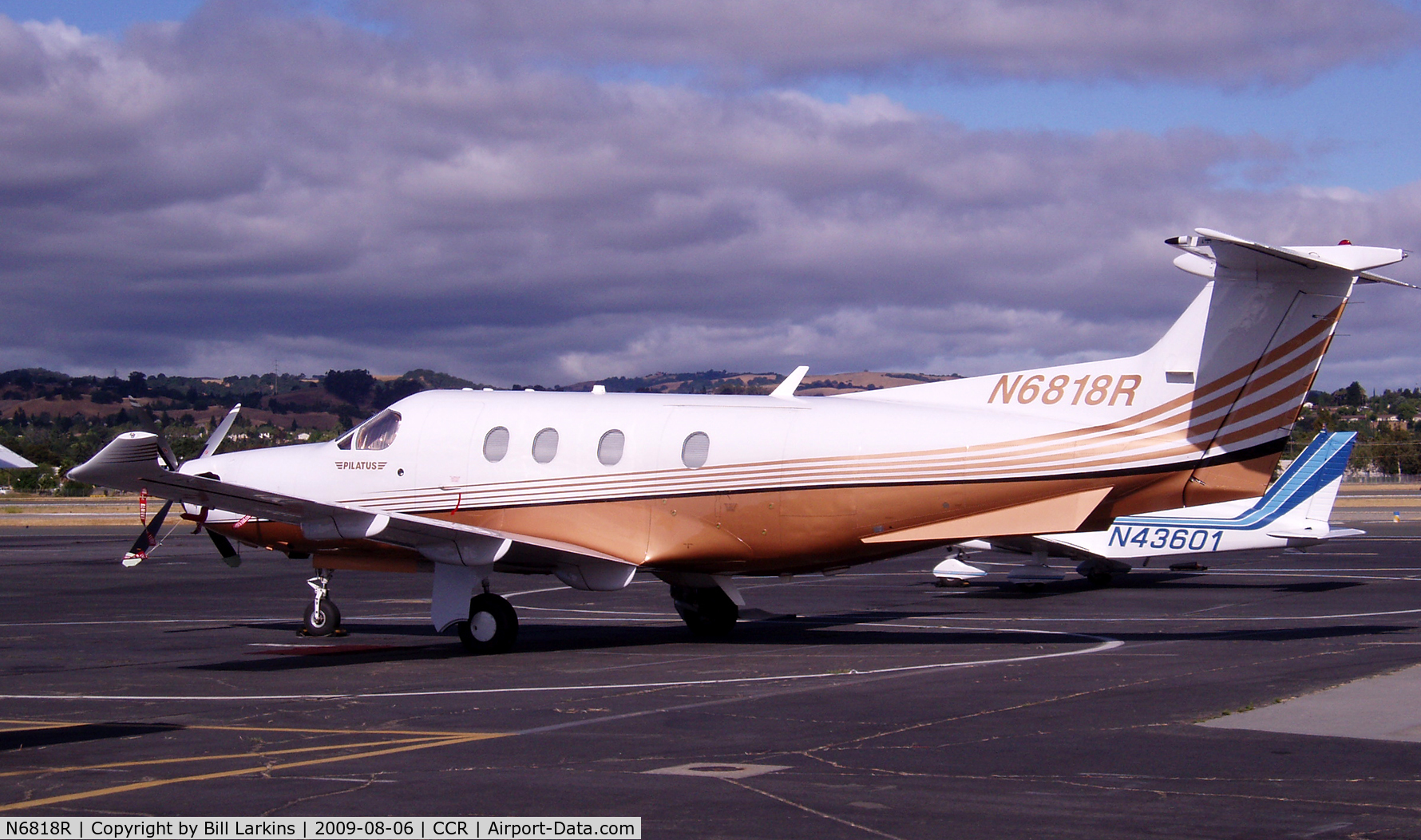 N6818R, 2007 Pilatus PC-12/47 C/N 818, Visitor