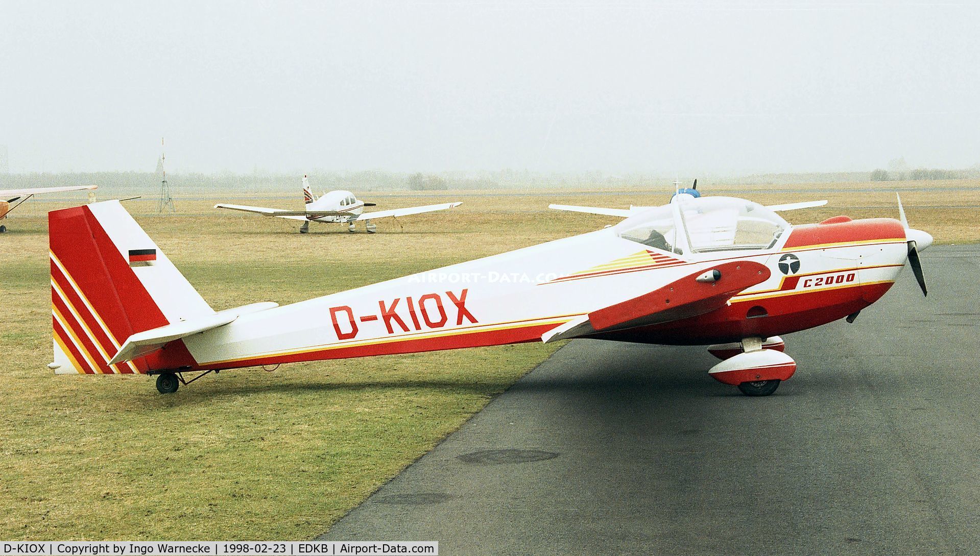 D-KIOX, Scheibe SF-25C Falke C/N 44507, Scheibe SF-25C Falke 2000 at Bonn-Hangelar airfield