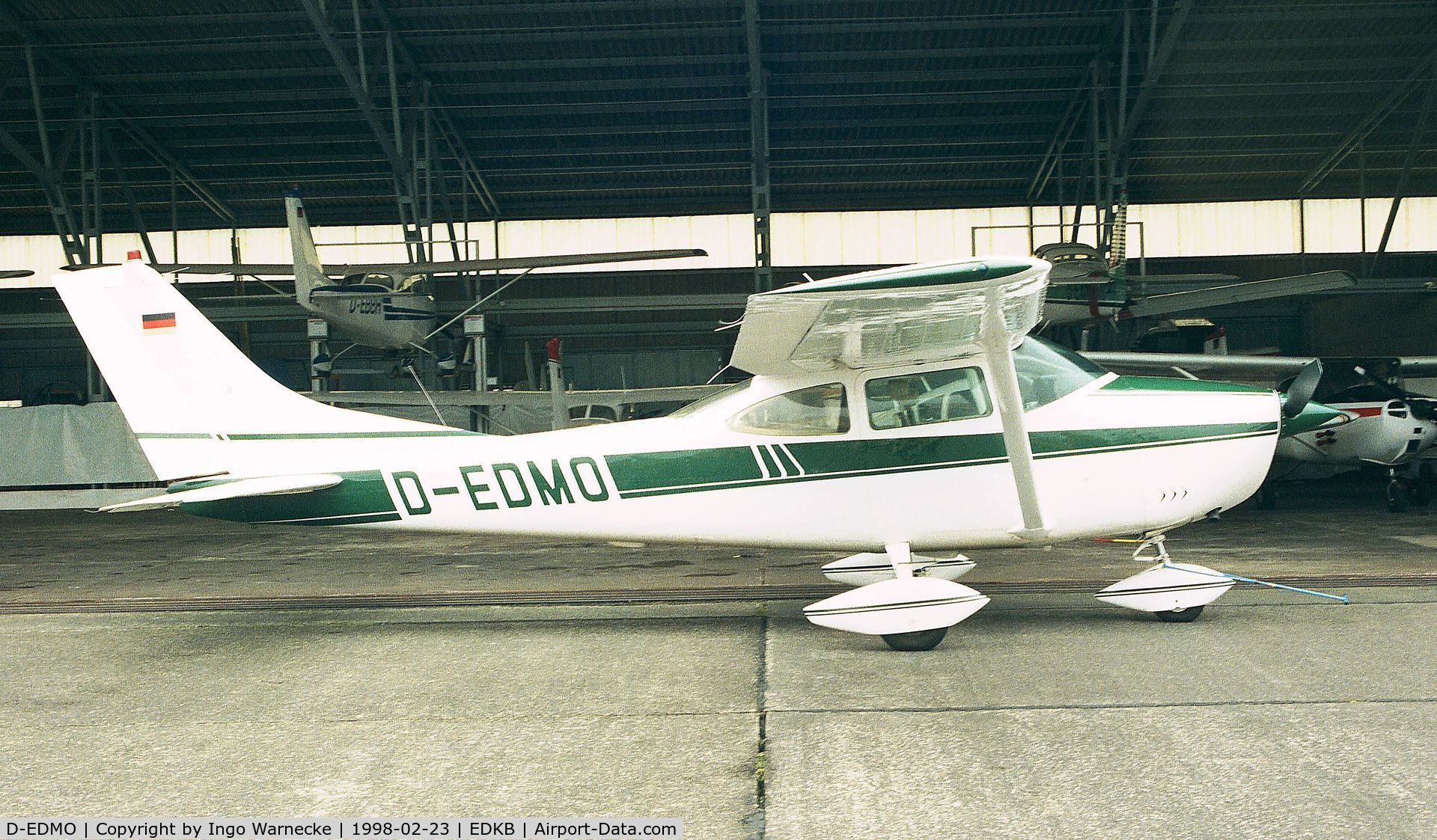 D-EDMO, Cessna 182H Skylane Skylane C/N 18256158, Cessna 182H Skylane at Bonn-Hangelar airfield
