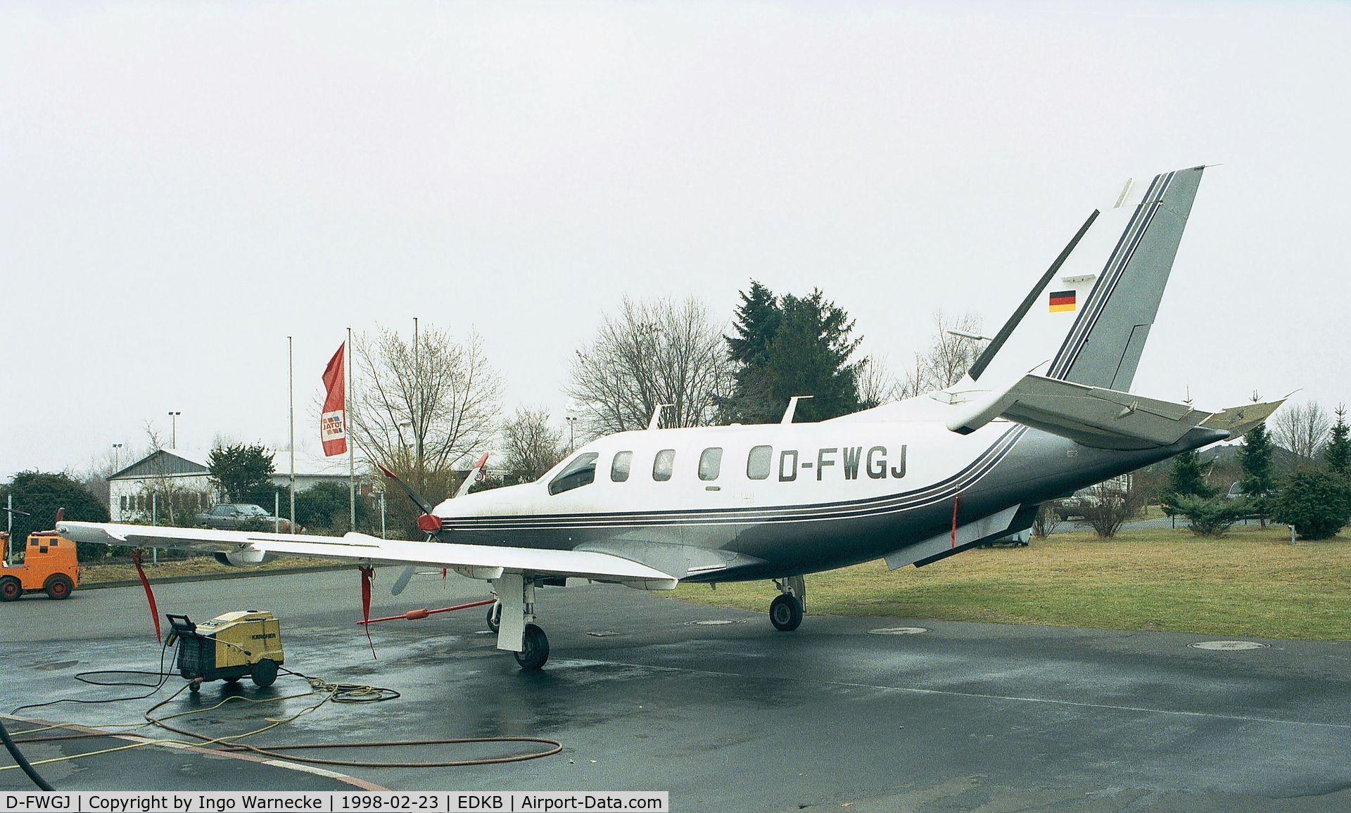 D-FWGJ, 1991 Socata TBM-700 C/N 19, SOCATA TBM-700 at Bonn-Hangelar airfield
