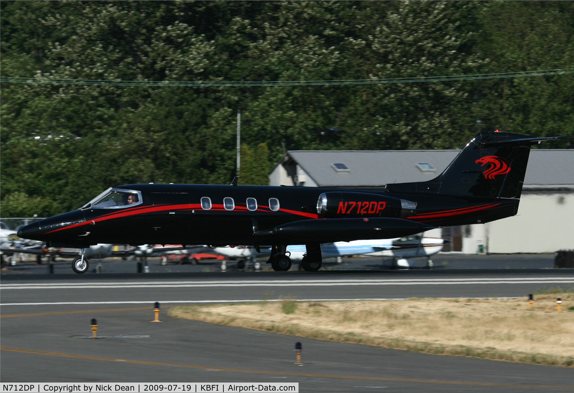 N712DP, 1980 Gates Learjet 25D C/N 319, KBFI