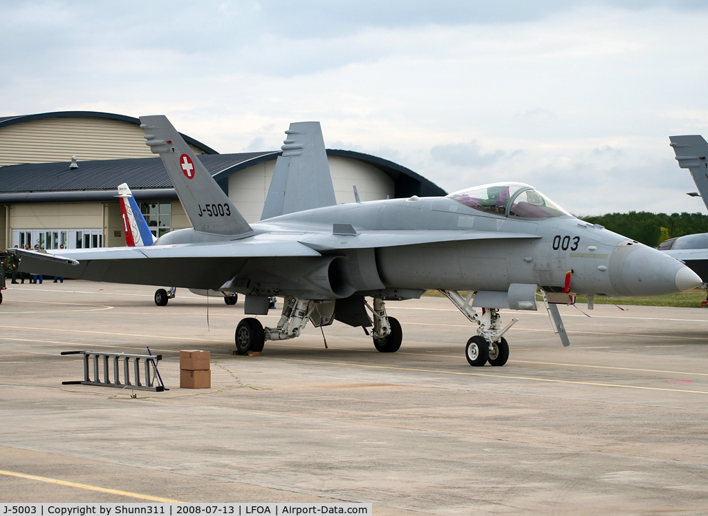 J-5003, 1997 McDonnell Douglas F/A-18C Hornet C/N 1319, Used as a demo during LFOA Airshow 2008