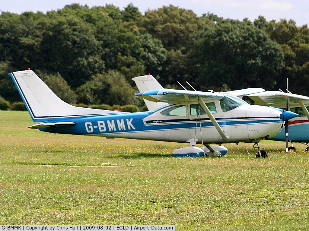 G-BMMK, 1975 Cessna 182P Skylane C/N 182-64117, privately owned. Previous ID: OO-AVU