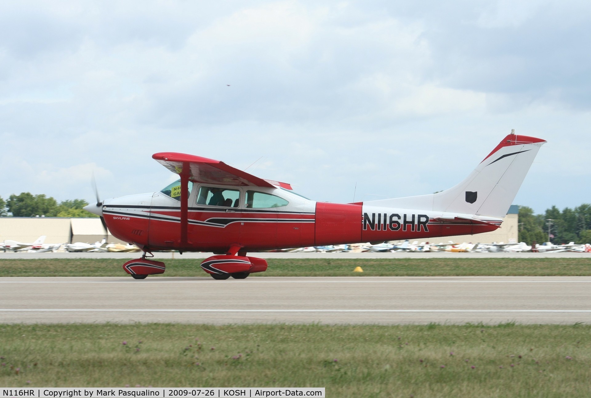 N116HR, Cessna 182R Skylane C/N 18268579, Cessna 182