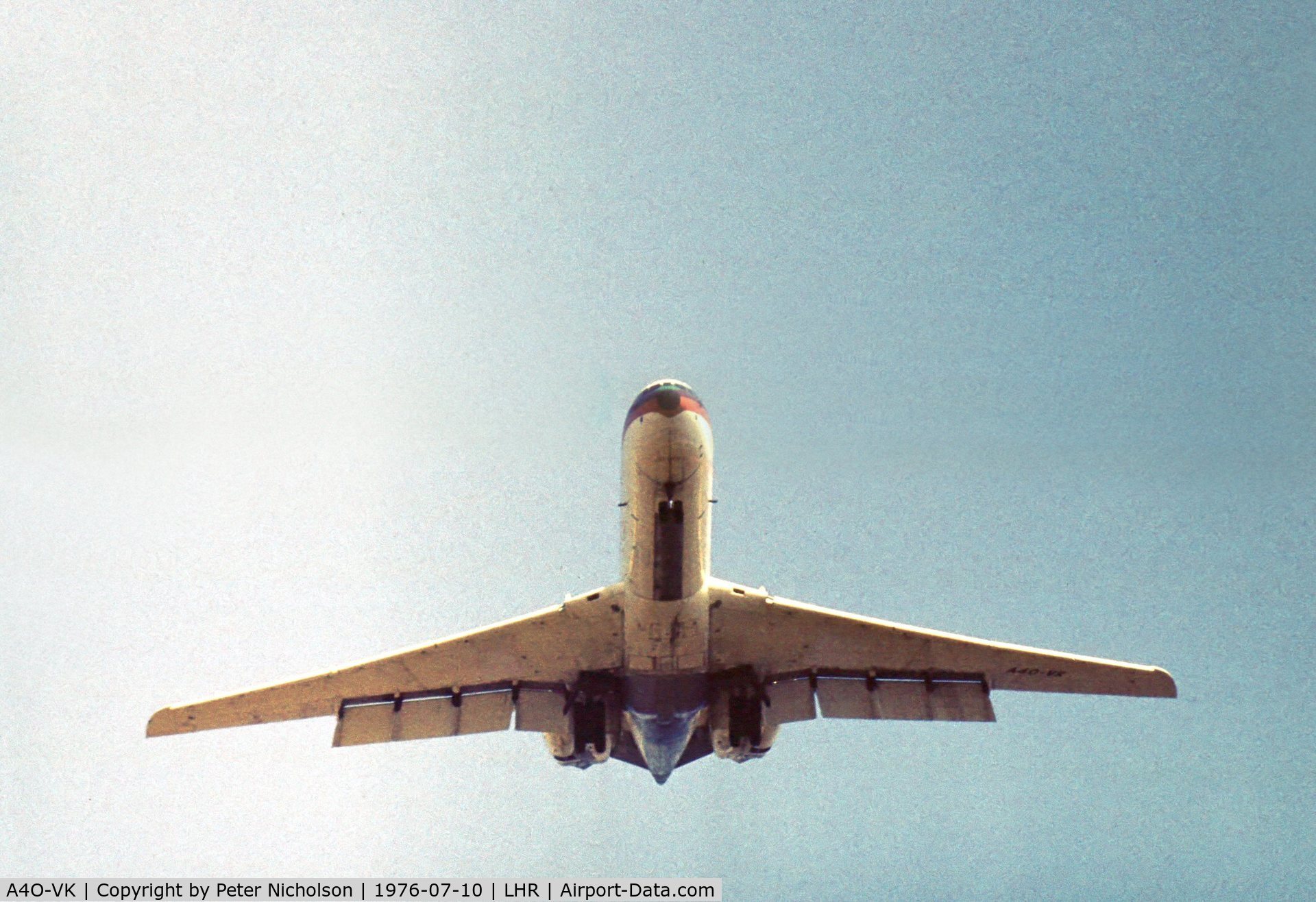 A4O-VK, 1964 Vickers VC10 Srs 1101 C/N 813, VC.10 of Gulf Air on final approach to London Heathrow in the Summer of 1976.