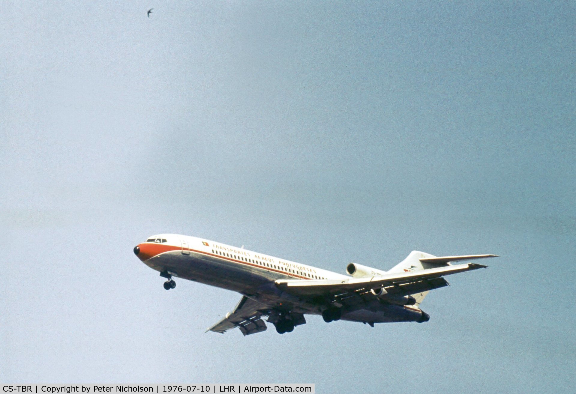 CS-TBR, 1974 Boeing 727-282 C/N 20972, Boeing 727-282 of Portuguese airline TAP on final approach to London Heathrow in the Summer of 1976.