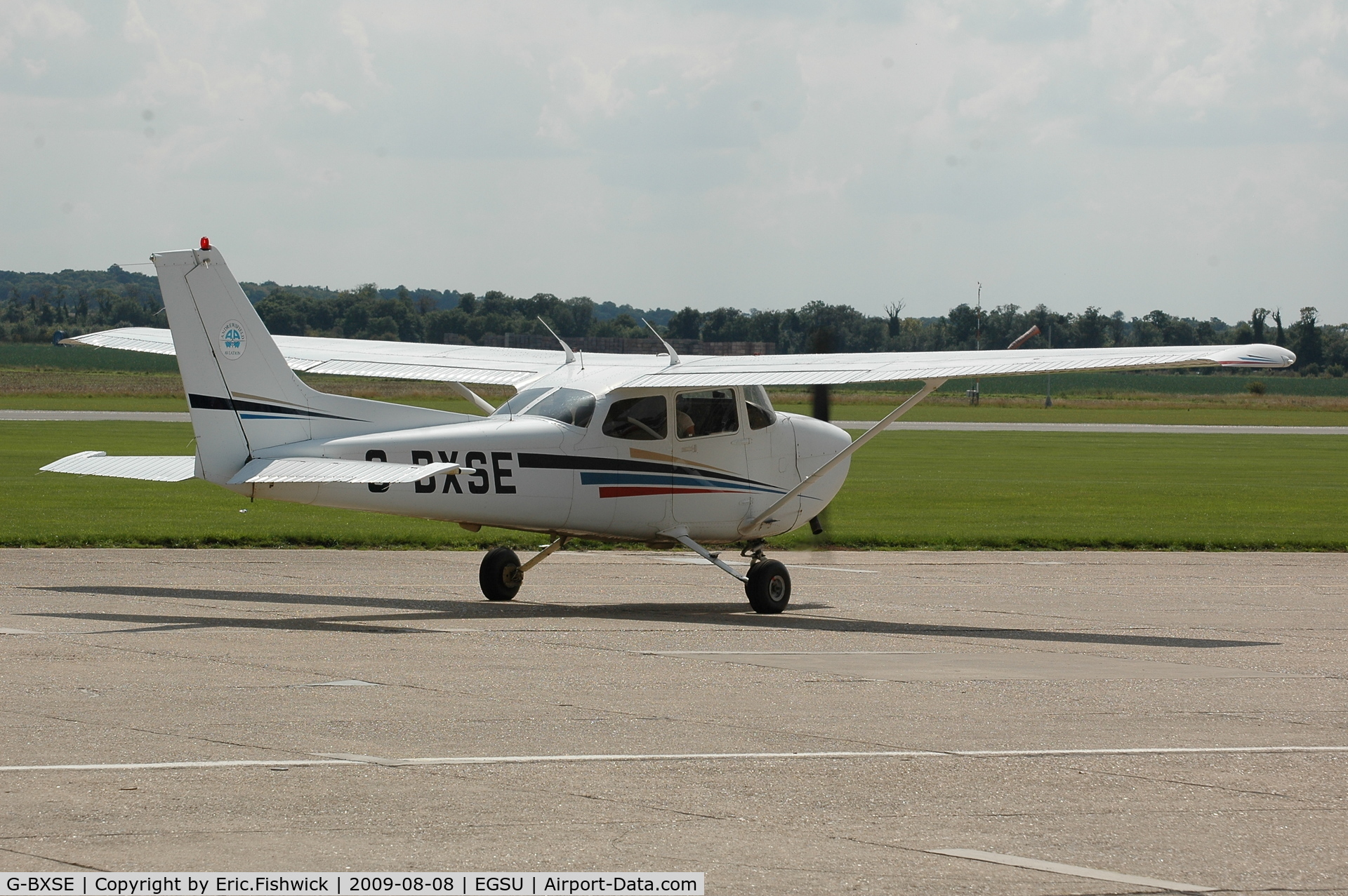 G-BXSE, 1998 Cessna 172R Skyhawk C/N 17280352, G-BXSE at Duxford