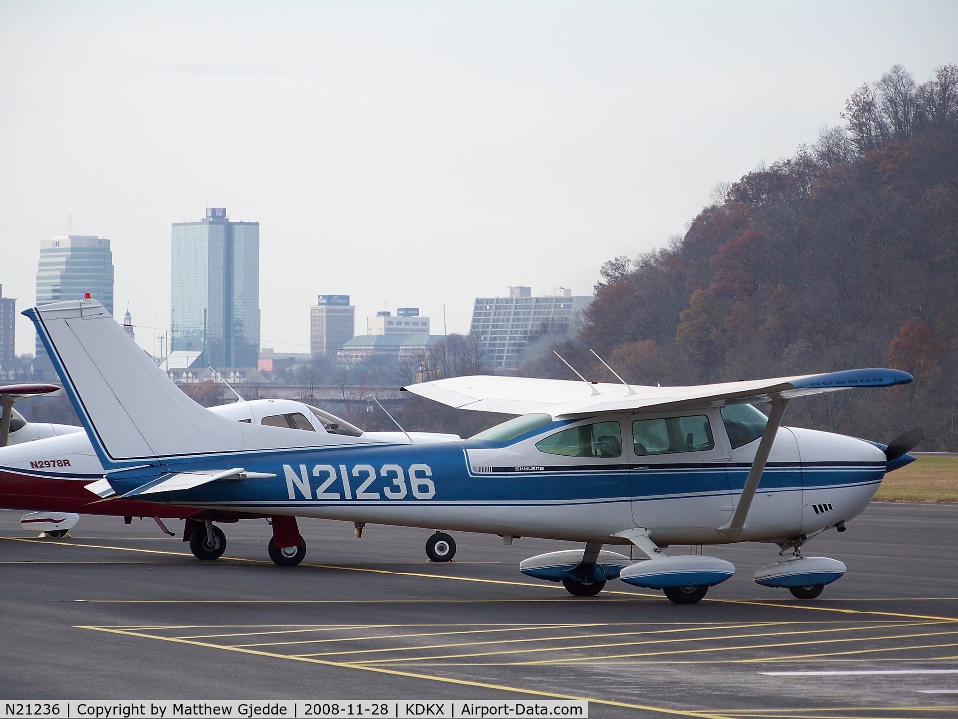 N21236, 1972 Cessna 182P Skylane C/N 18261506, Taken on November 28, 2008.