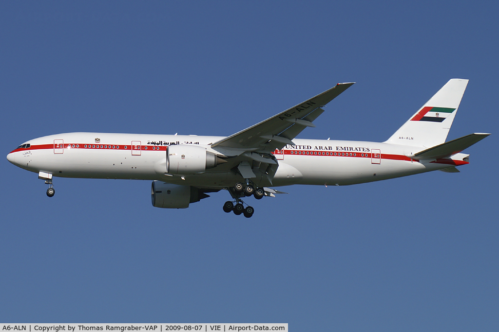 A6-ALN, 1999 Boeing 777-2AN/ER C/N 29953, UAE - Royal Flight Boeing 777-200