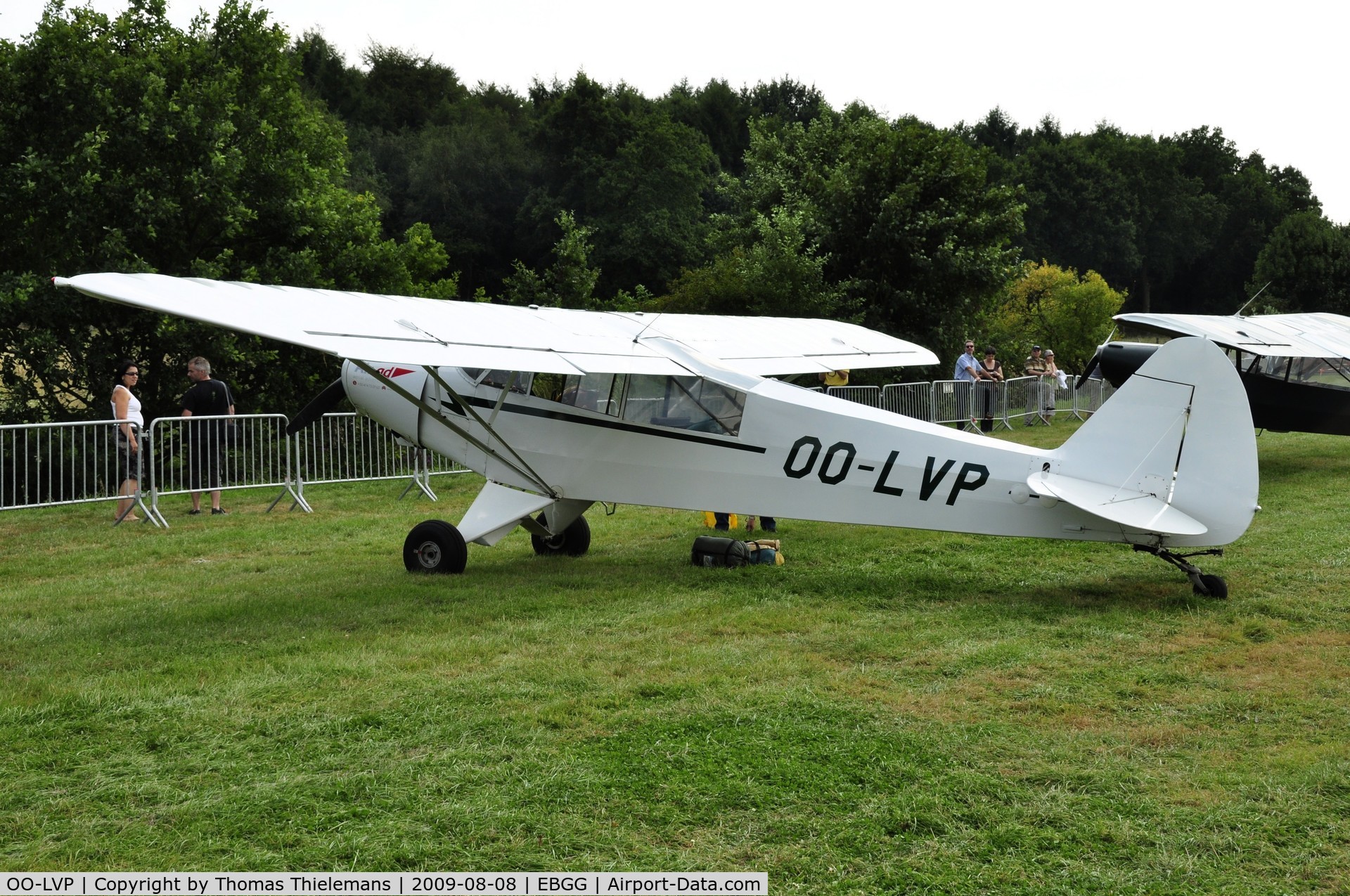 OO-LVP, 1954 Piper L-21B Super Cub (PA-18-135) C/N 18-3593, Opendeur VZP 2009