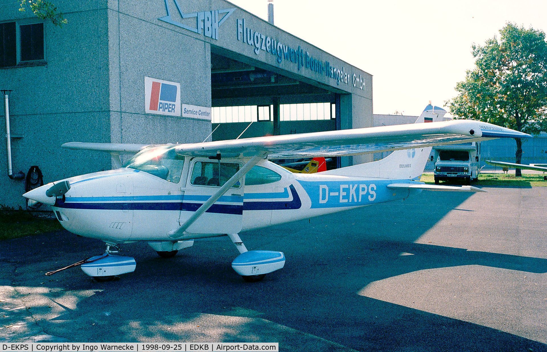D-EKPS, 1979 Reims F182Q C/N 0077, Cessna (Reims) F182Q Skylane II at Bonn-Hangelar airfield