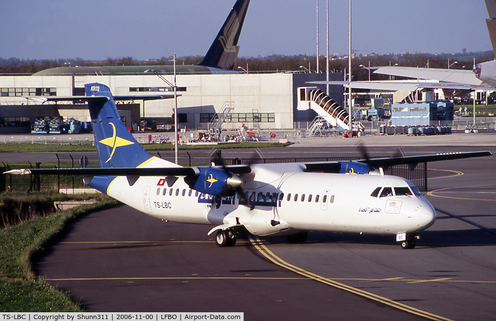 TS-LBC, 1992 ATR 72-202 C/N 281, Arriving to Latecoere Aeroservices for maintenance...