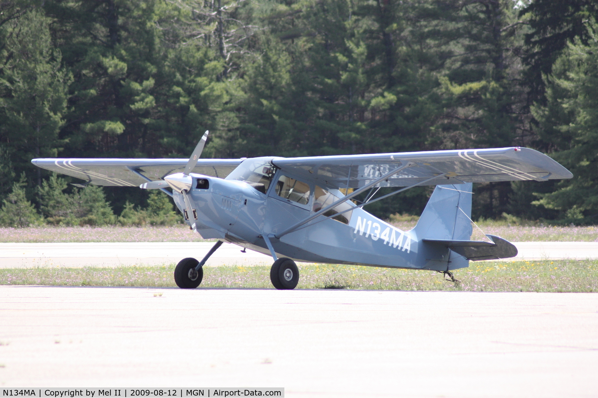 N134MA, American Champion 8GCBC Scout C/N 429-2001, Parked
