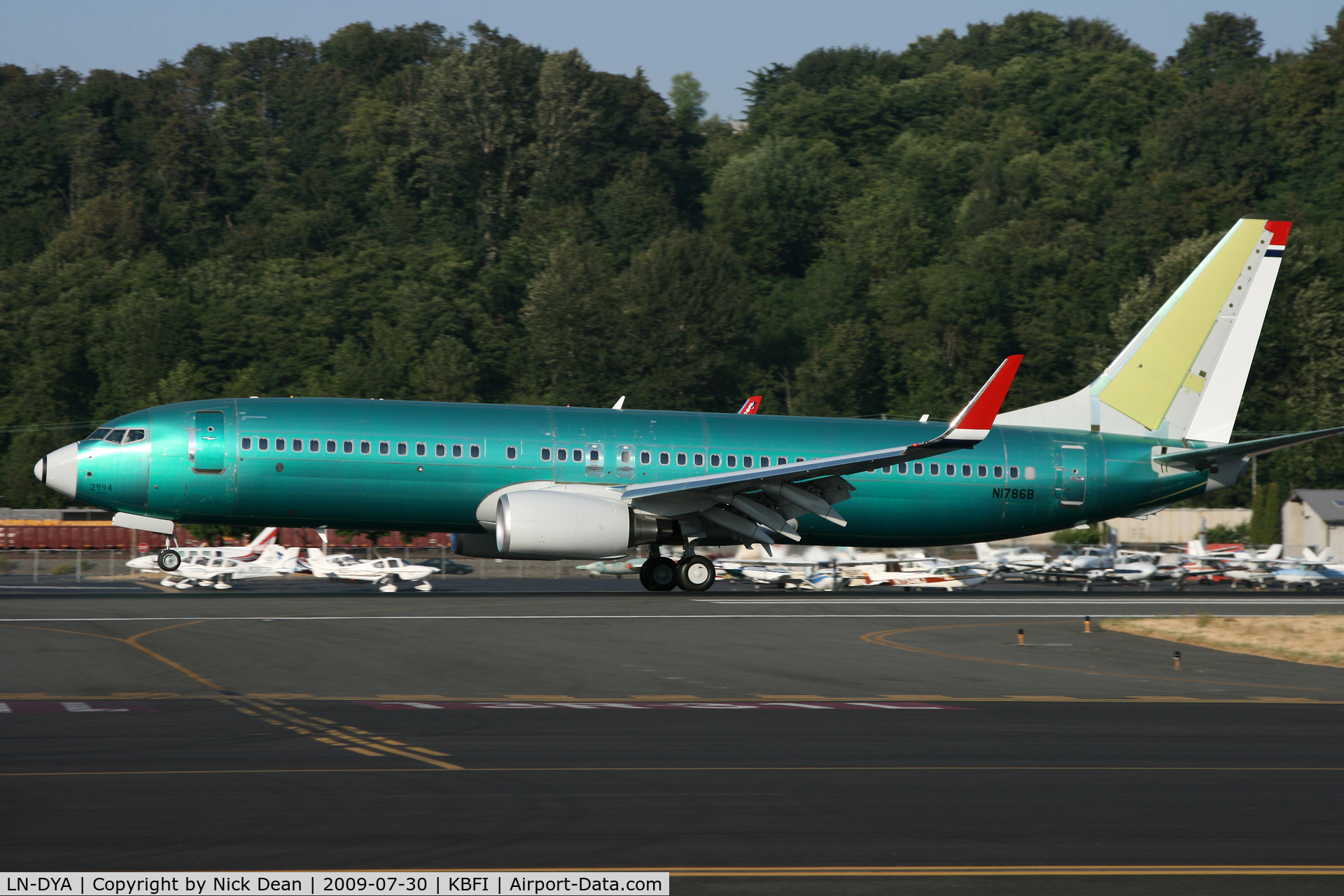 LN-DYA, 2009 Boeing 737-8JP C/N 39162, KBFI