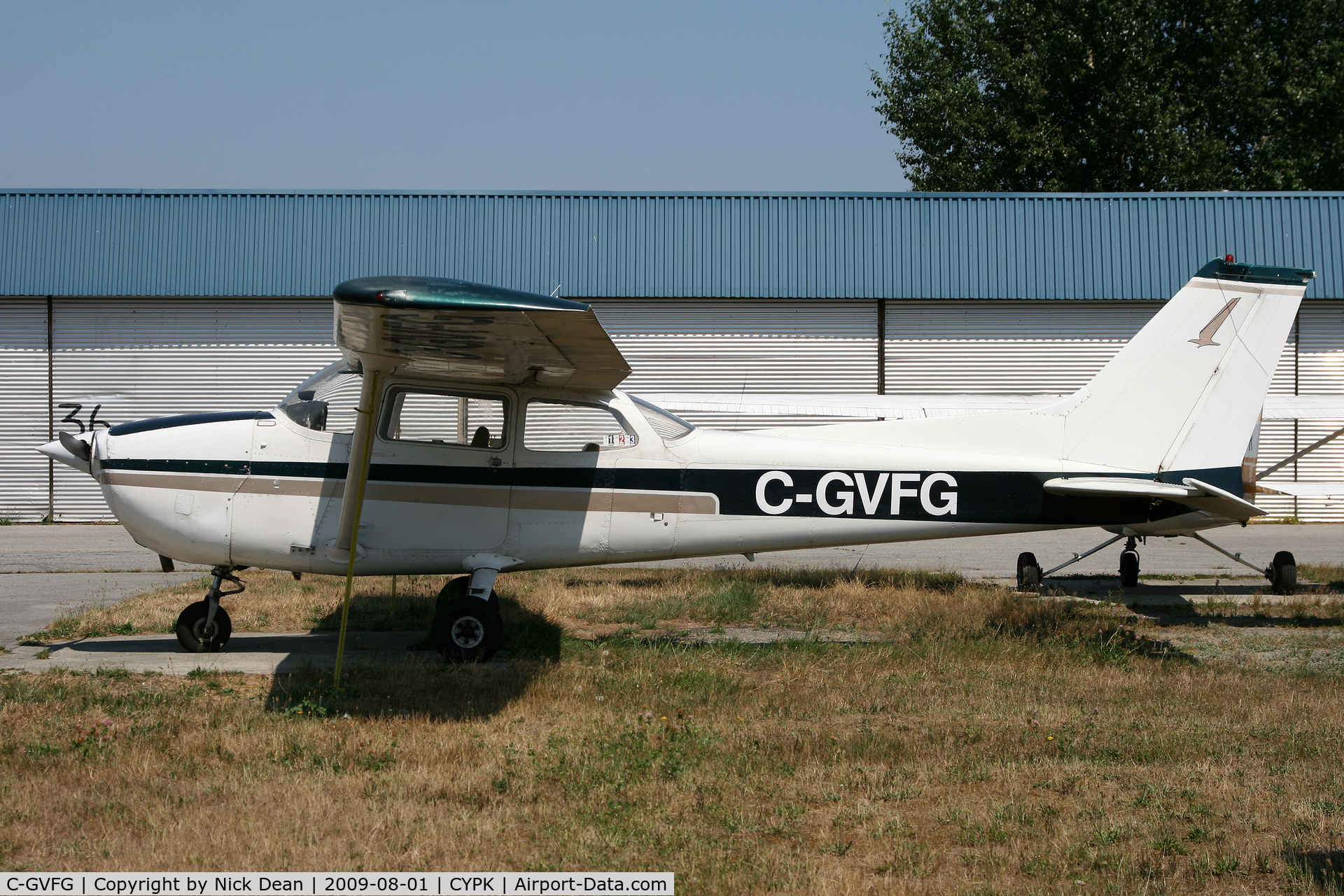 C-GVFG, 1976 Cessna 172N C/N 17268407, CYPK