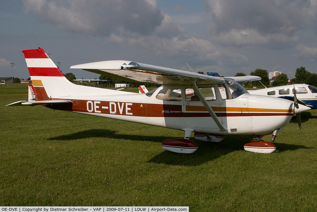 OE-DVE, Reims F172N Skyhawk C/N F17201578, Cessna 172
