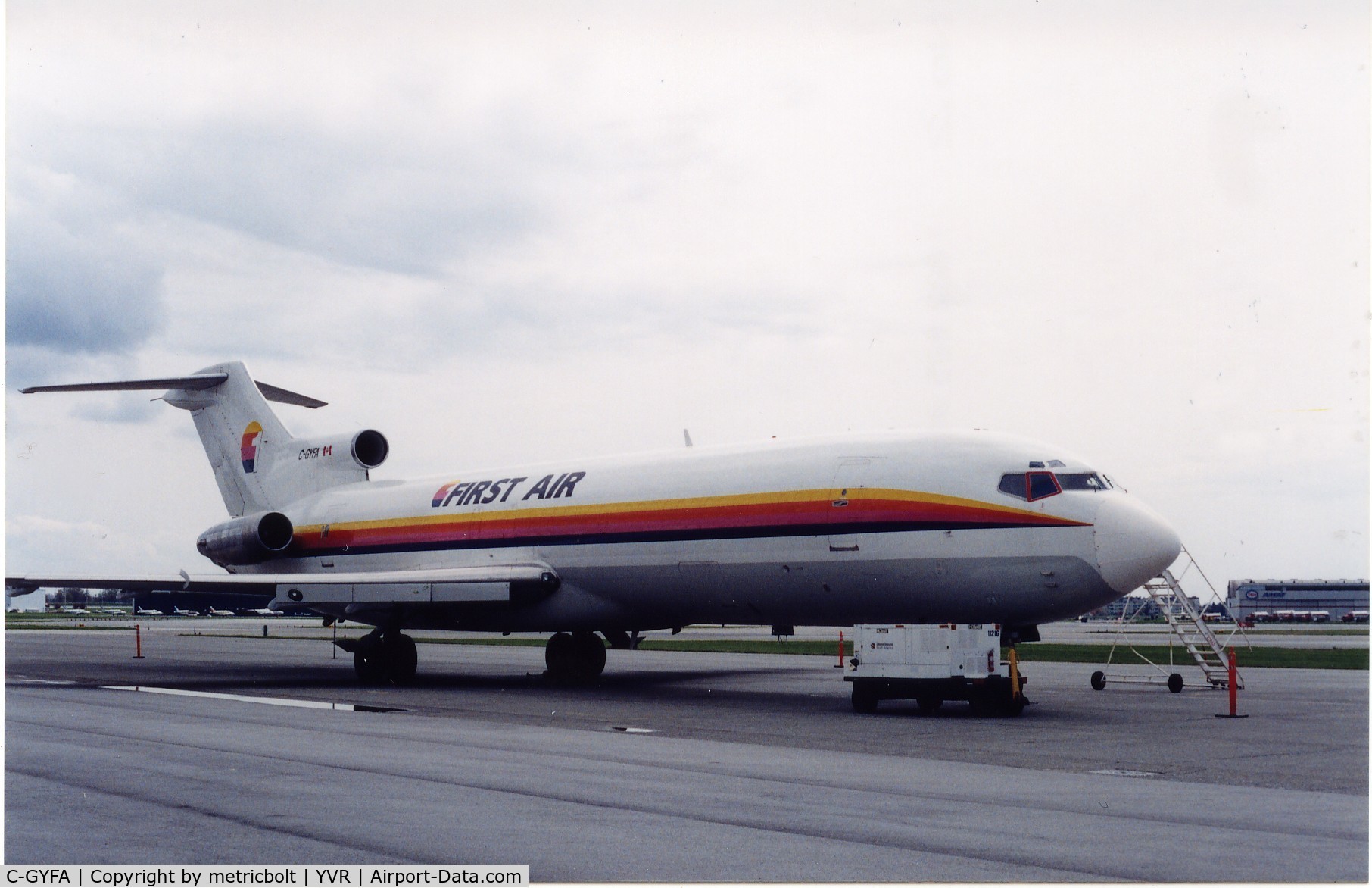 C-GYFA, 1976 Boeing 727-2H3F C/N 21234, YVR,Apr.2003
