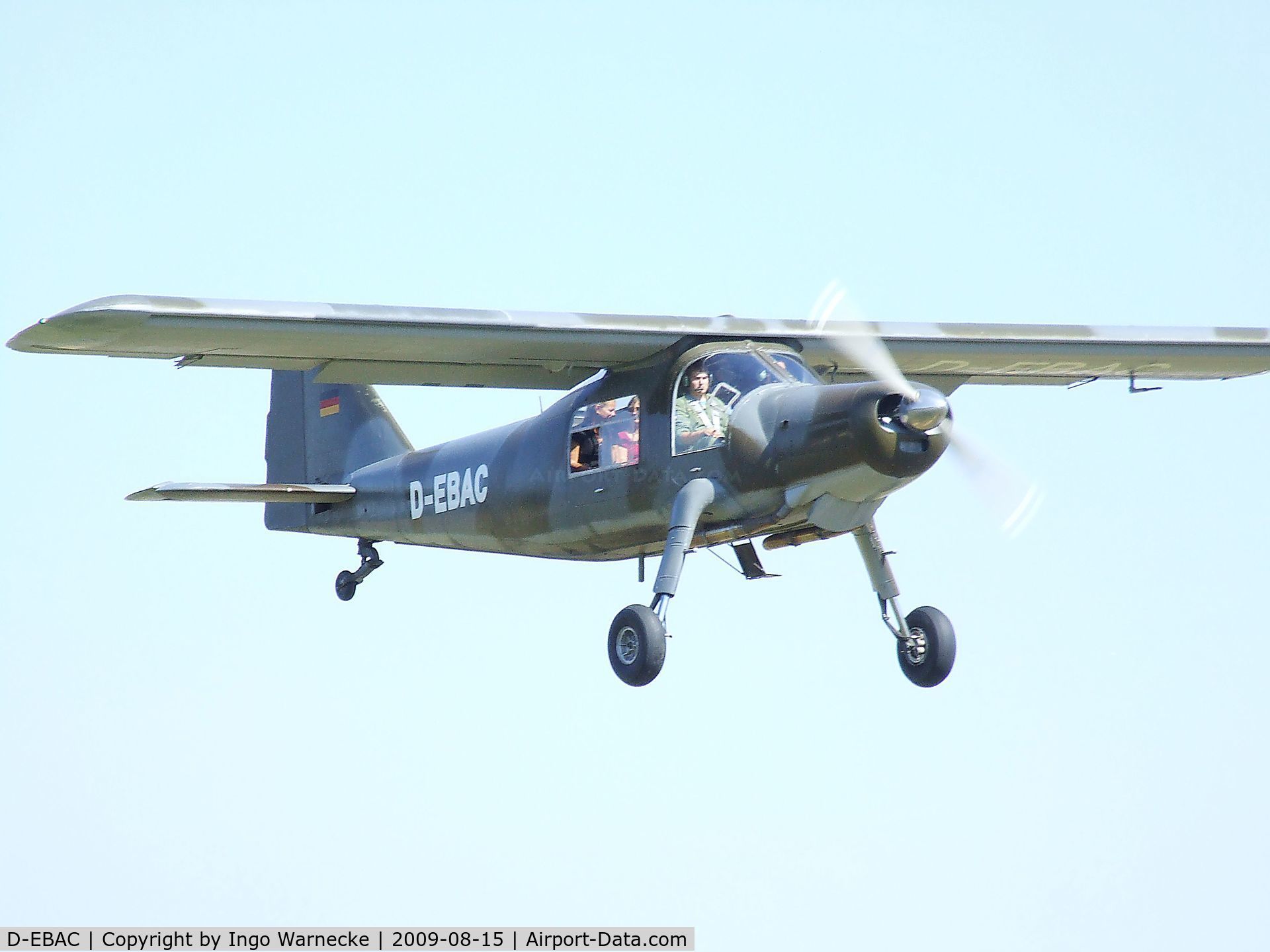 D-EBAC, Dornier Do-27A-4 C/N 381, Dornier Do 27A-4 approaching the Montabaur airshow 2009