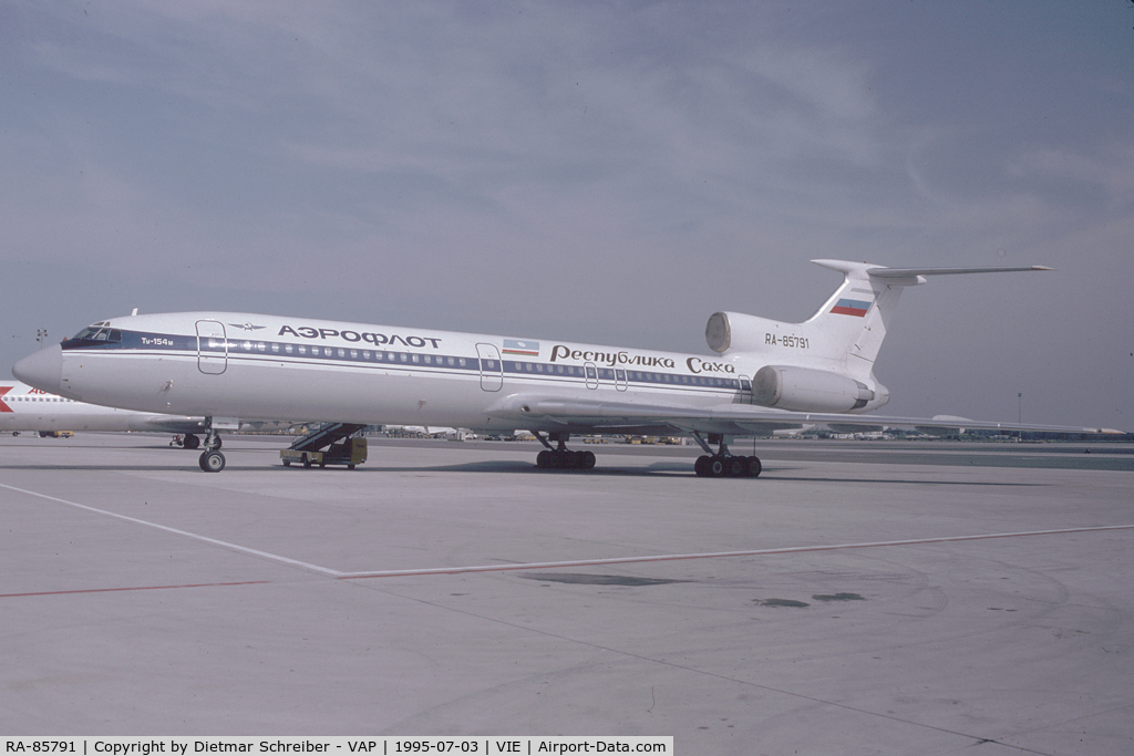 RA-85791, 1993 Tupolev Tu-154M C/N 93A975, Avialinii Sacha Tupolev 154