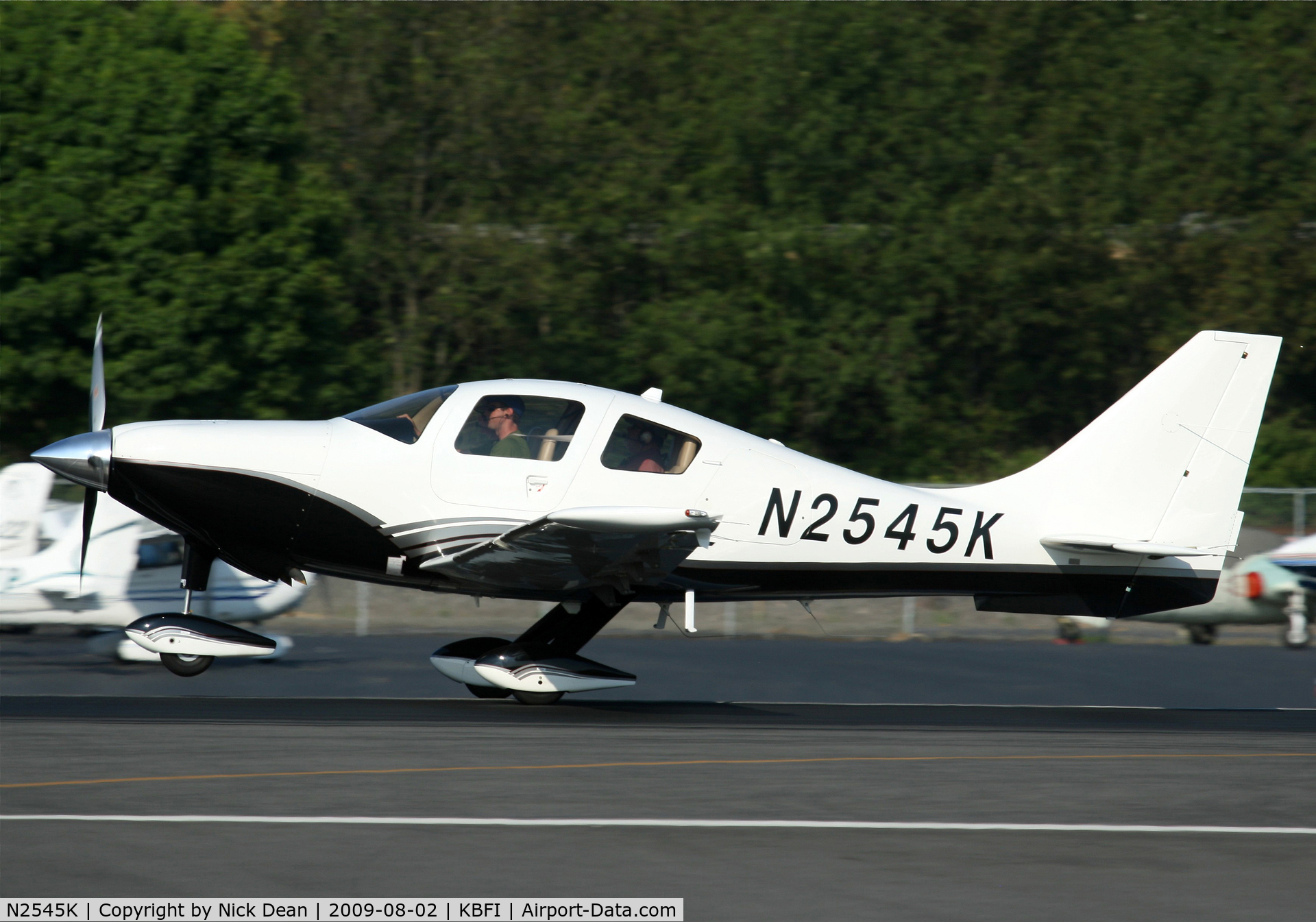 N2545K, 2004 Lancair LC41-550FG C/N 41039, KBFI