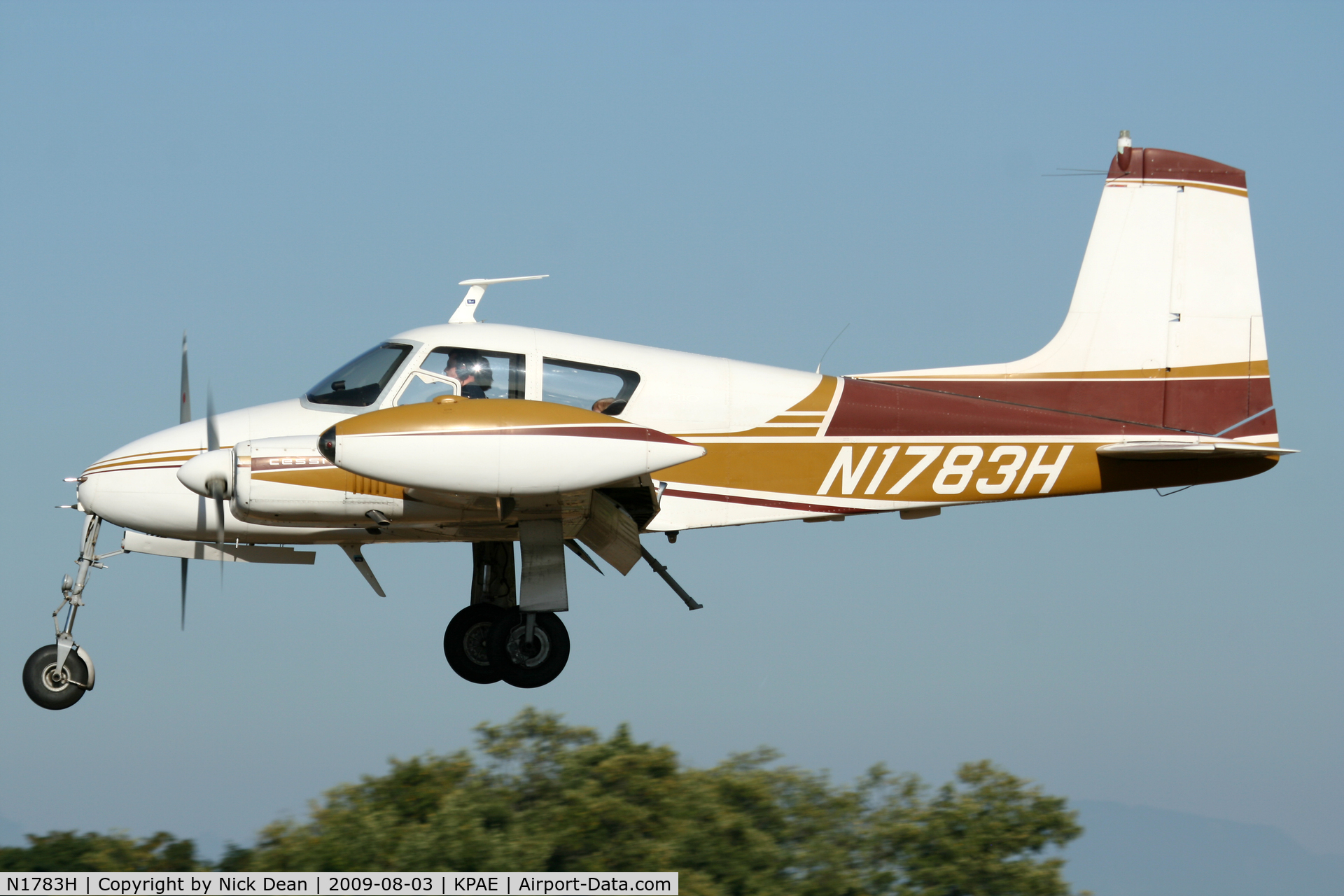 N1783H, 1959 Cessna 310C C/N 35883, KPAE