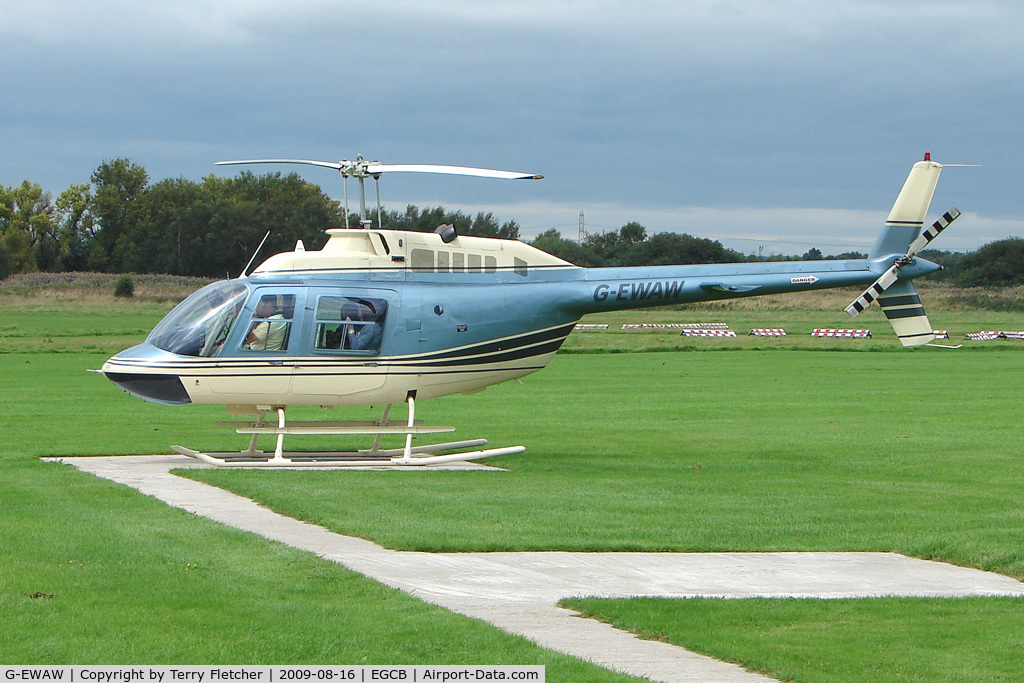 G-EWAW, 1987 Bell 206B-3 JetRanger III C/N 3955, Bell 206B at Barton