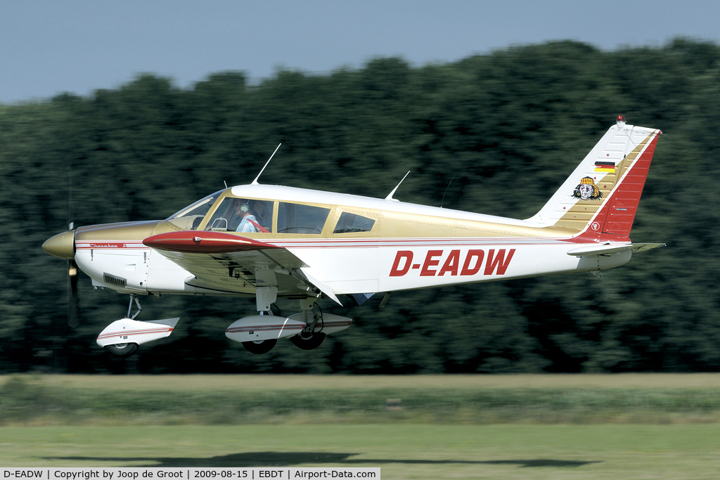 D-EADW, Piper PA-28 180 Cherokee C/N 28-5308, arrival for the old timer fly in.