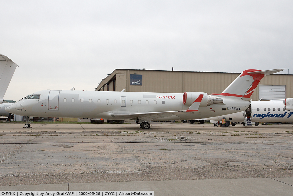 C-FYKX, 2001 Bombardier CRJ-200ER (CL-600-2B19) C/N 7470, CRJ