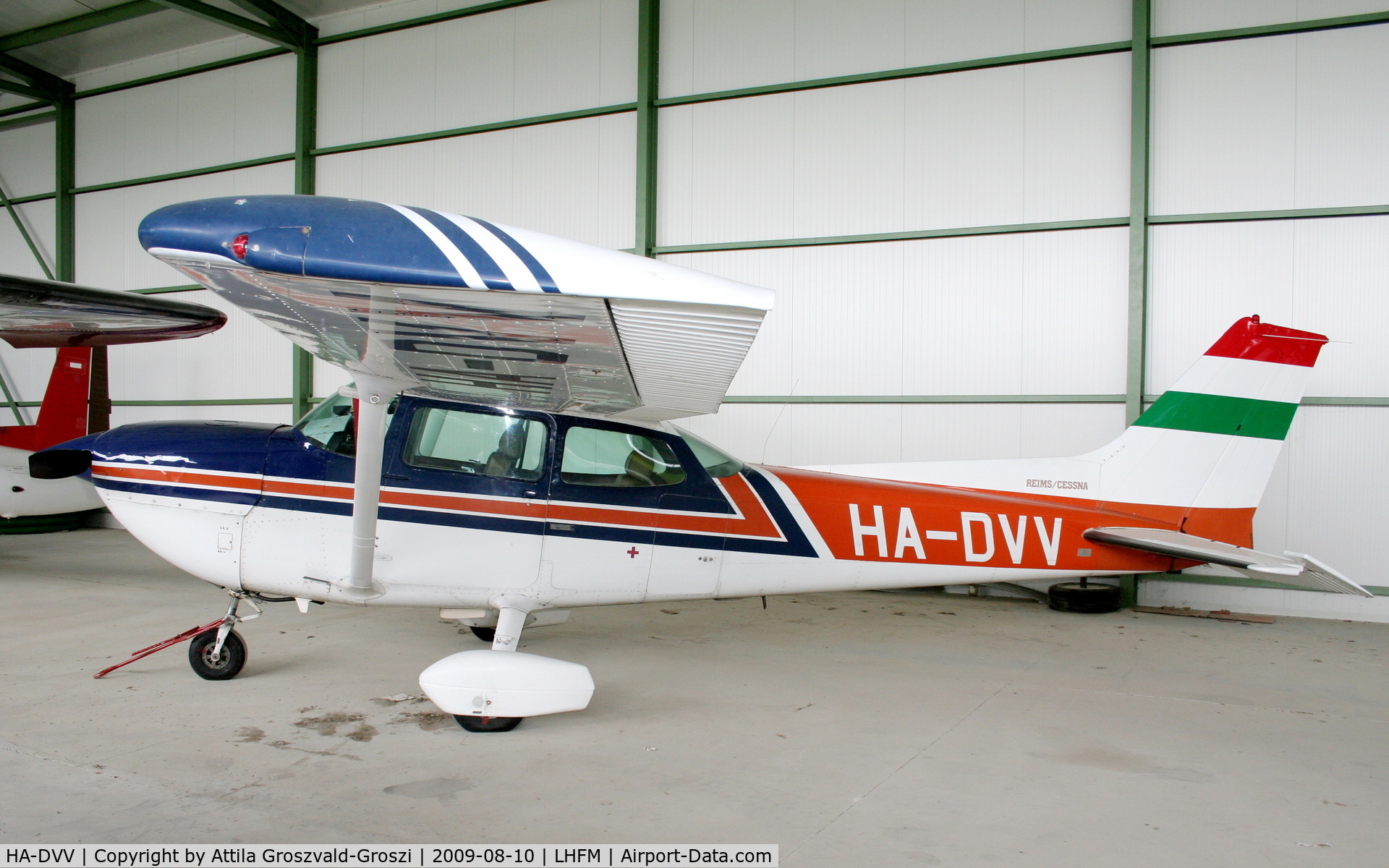 HA-DVV, 1980 Reims FR172K Hawk XP C/N 0670, Fertöszentmiklos - Meidl Airport / LHFM - Hungary
