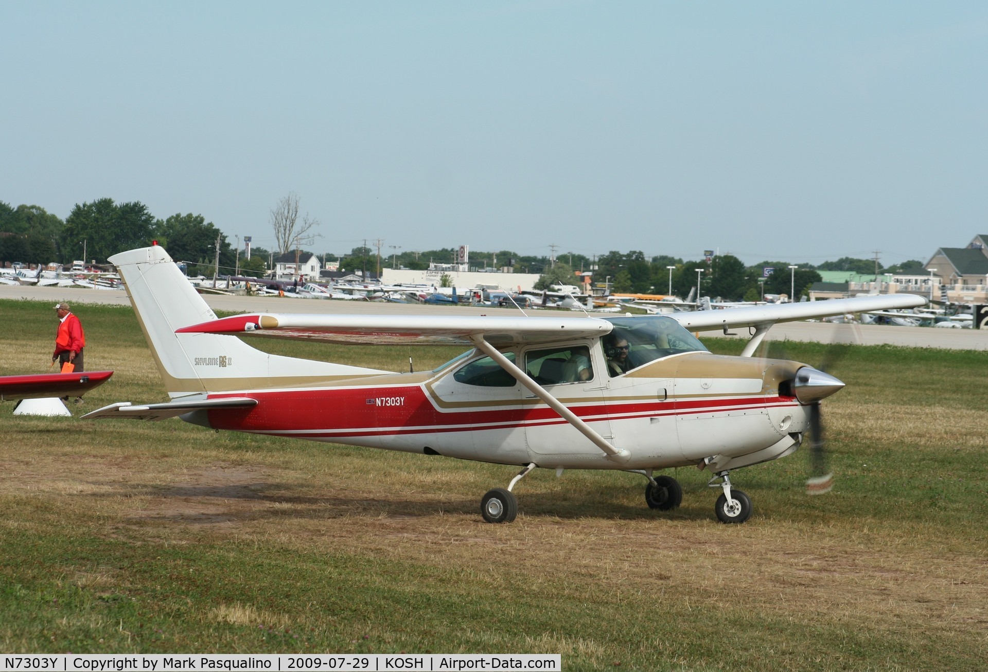 N7303Y, 1977 Cessna R182 Skylane RG C/N R18200114, Cessna R182