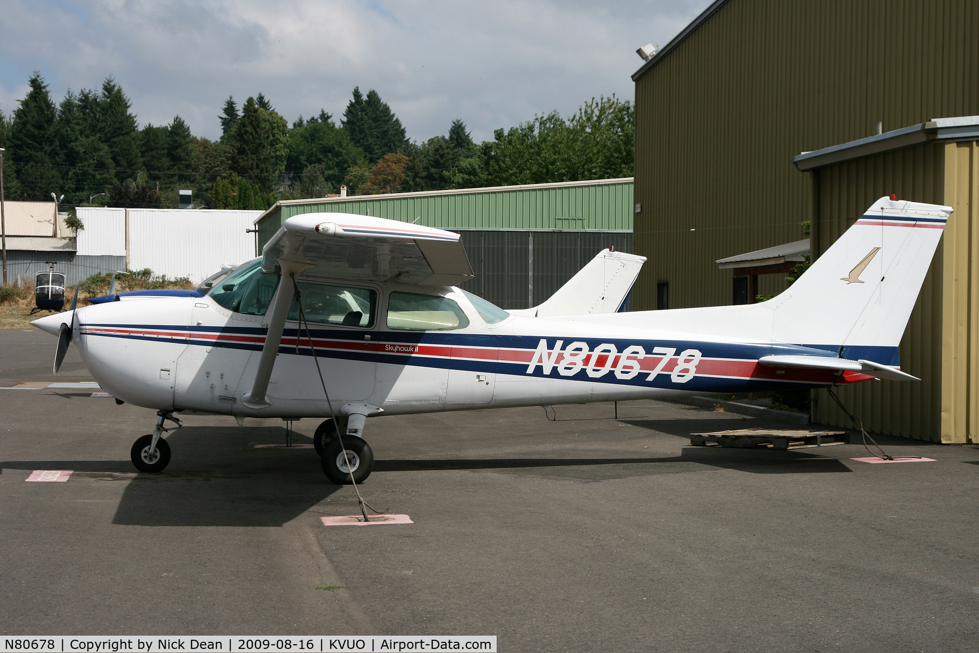 N80678, 1976 Cessna 172M C/N 17266699, KVUO