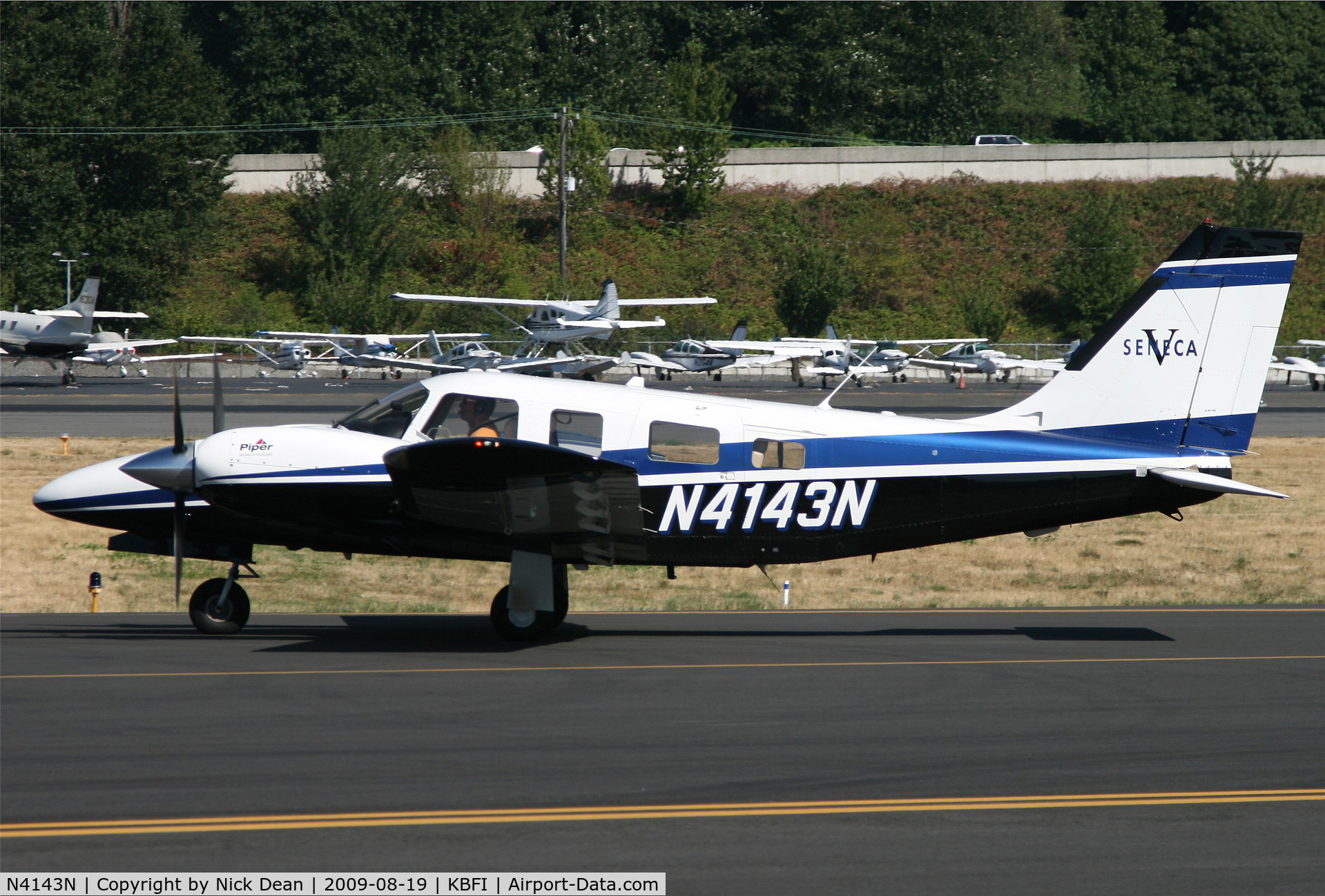N4143N, 1999 Piper PA-34-220T C/N 3449133, KBFI