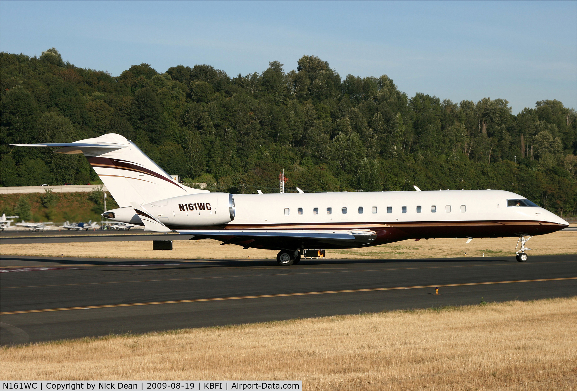 N161WC, 1998 Bombardier BD-700-1A10 Global Express C/N 9006, KBFI