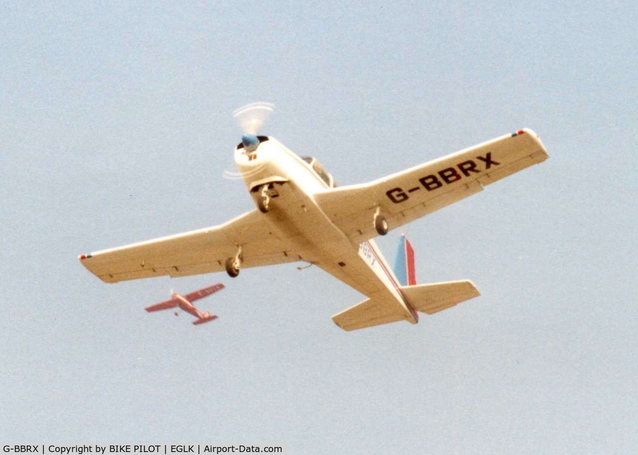 G-BBRX, 1966 SIAI-Marchetti S-205-18F C/N 342, FINALS FOR RWY 25 1991-03