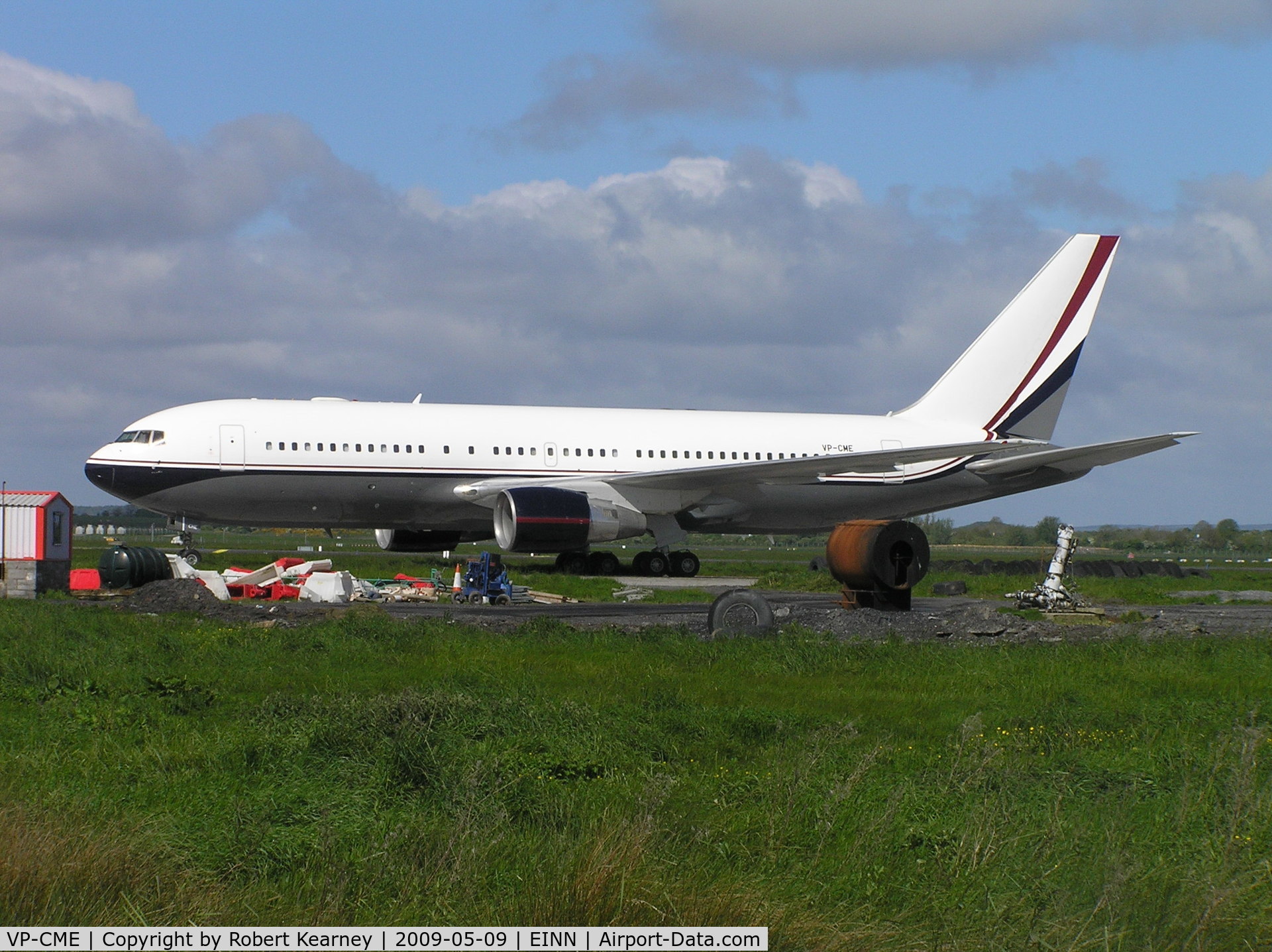 VP-CME, 1982 Boeing 767-231 C/N 22567, Mid-East jet B767 parked up