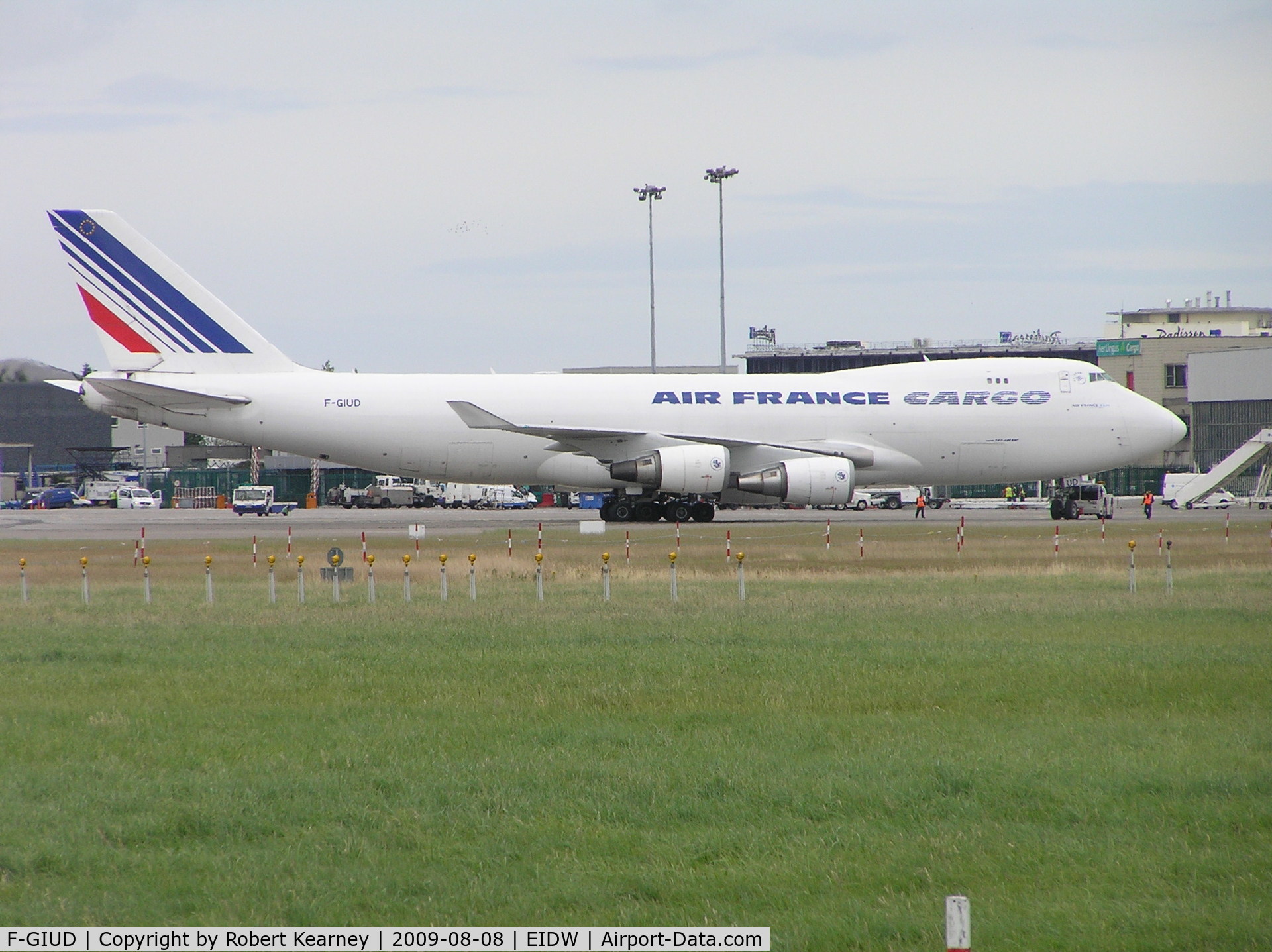 F-GIUD, 2004 Boeing 747-428F/ER/SCD C/N 32870, Air France Cargo pushing back