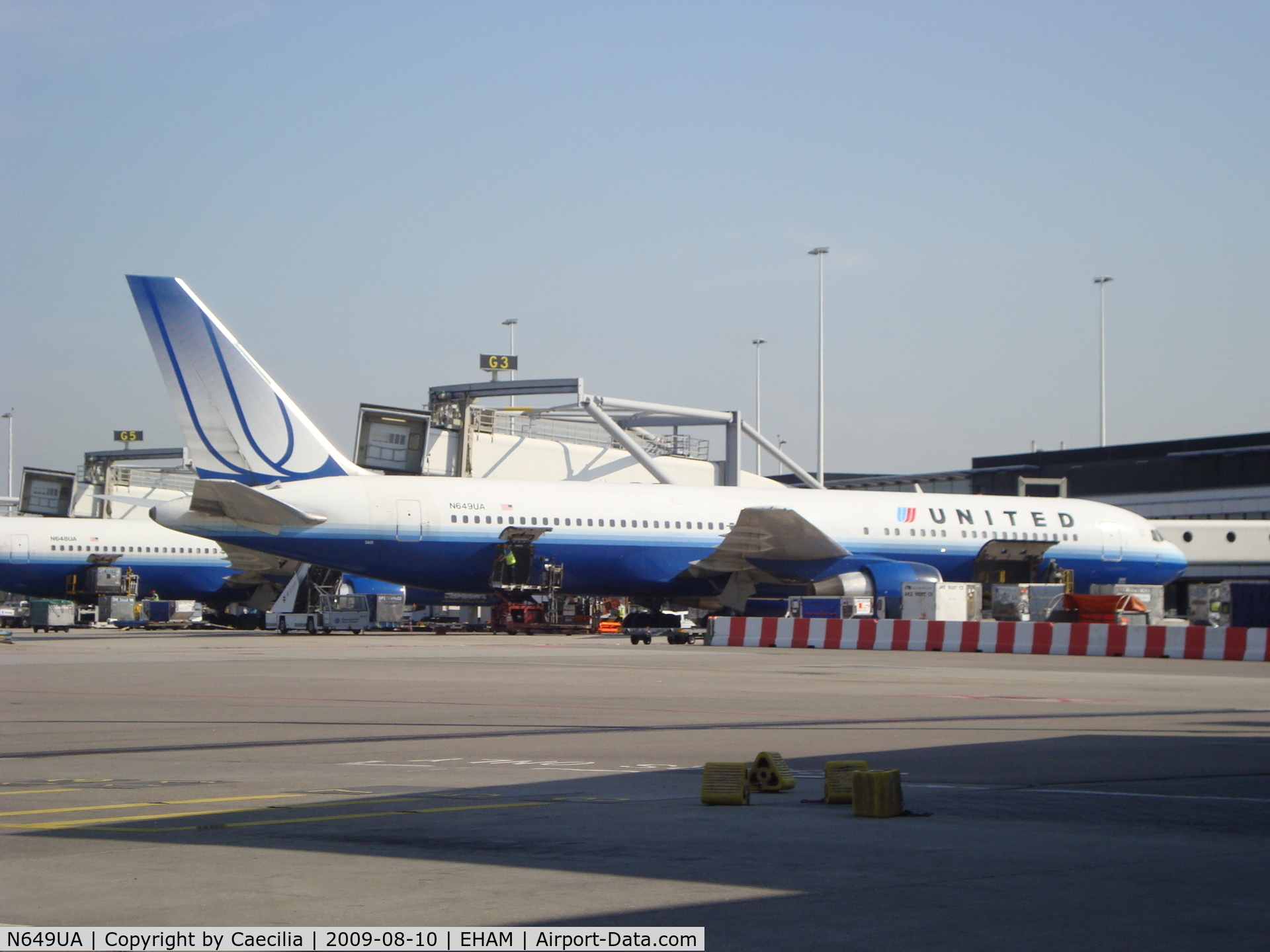 N649UA, 1992 Boeing 767-322 C/N 25286, United Airlines at Gate G 03 Schiphol