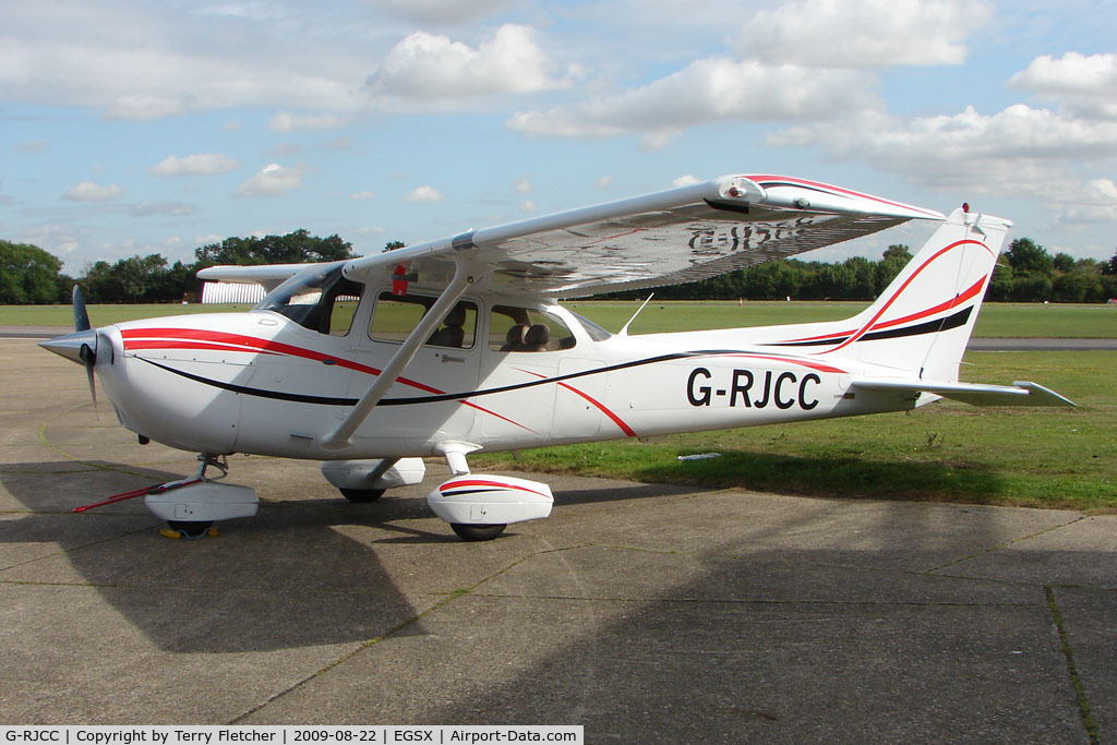 G-RJCC, 2007 Cessna 172SP Skyhawk C/N 172S10525, Cessna Skyhawk at North Weald