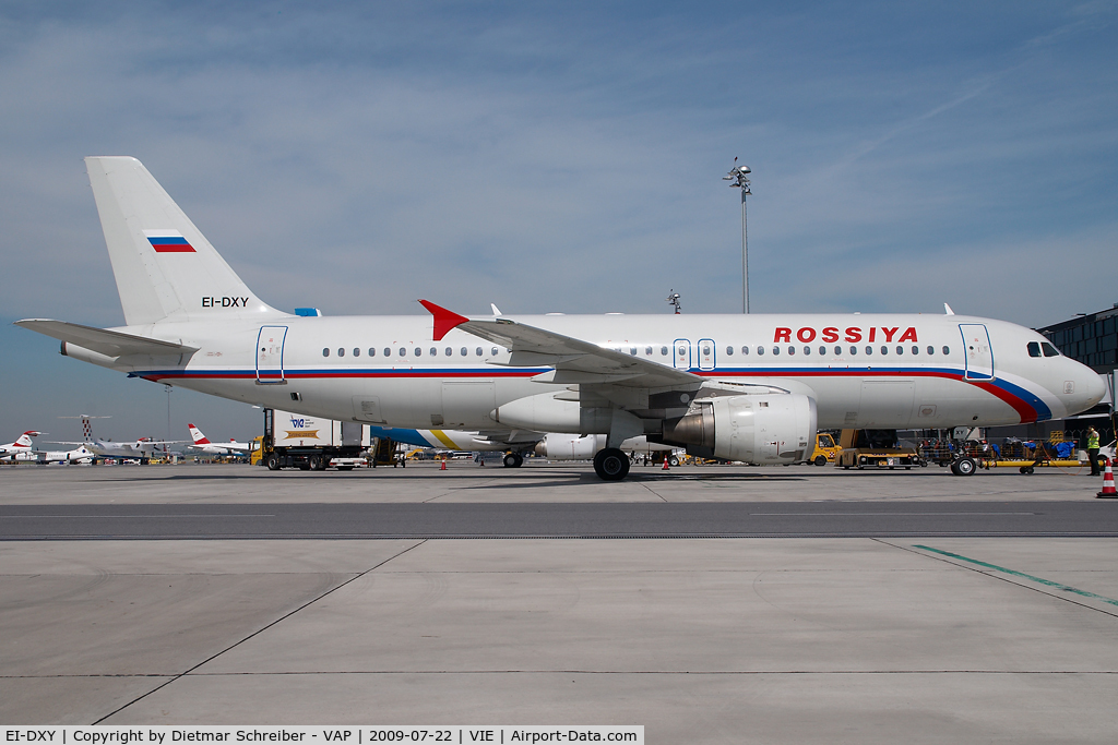 EI-DXY, 1995 Airbus A320-211 C/N 525, Rossija Airbus 320