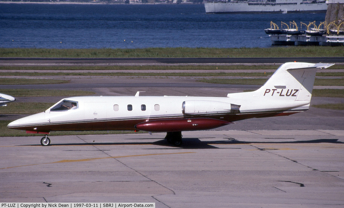 PT-LUZ, 1981 Learjet 25D C/N 25D-335, SBRJ