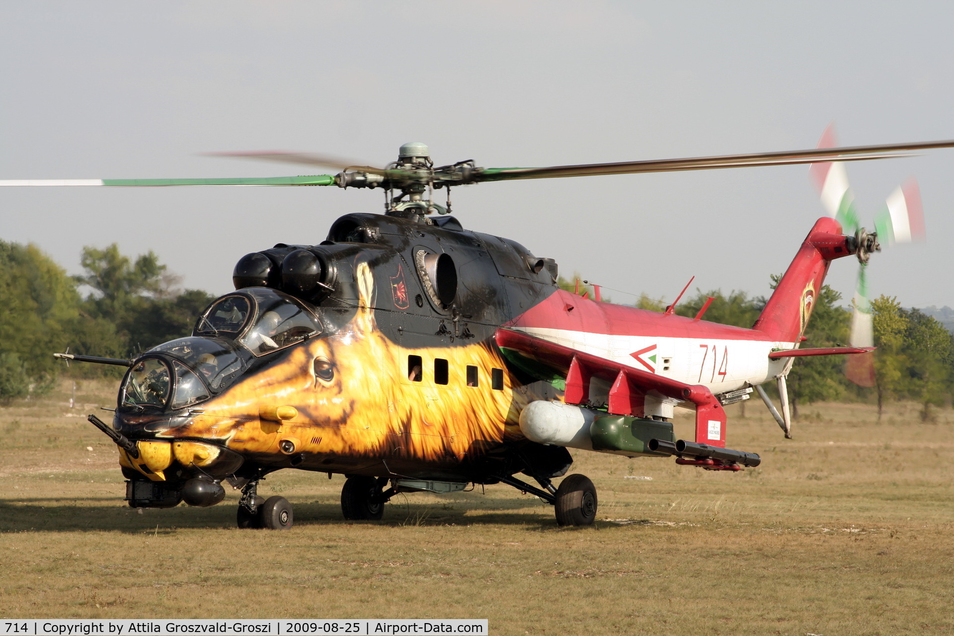 714, 1985 Mil Mi-24V Hind E C/N K220714, Veszprém-Ujmajor temporary army helicopter base.