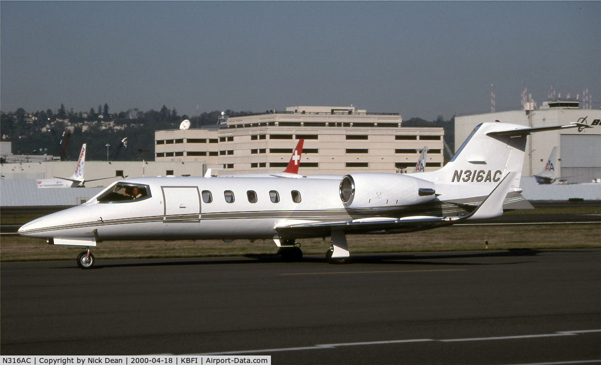 N316AC, 1999 Learjet 31A C/N 31A-190, KBFI