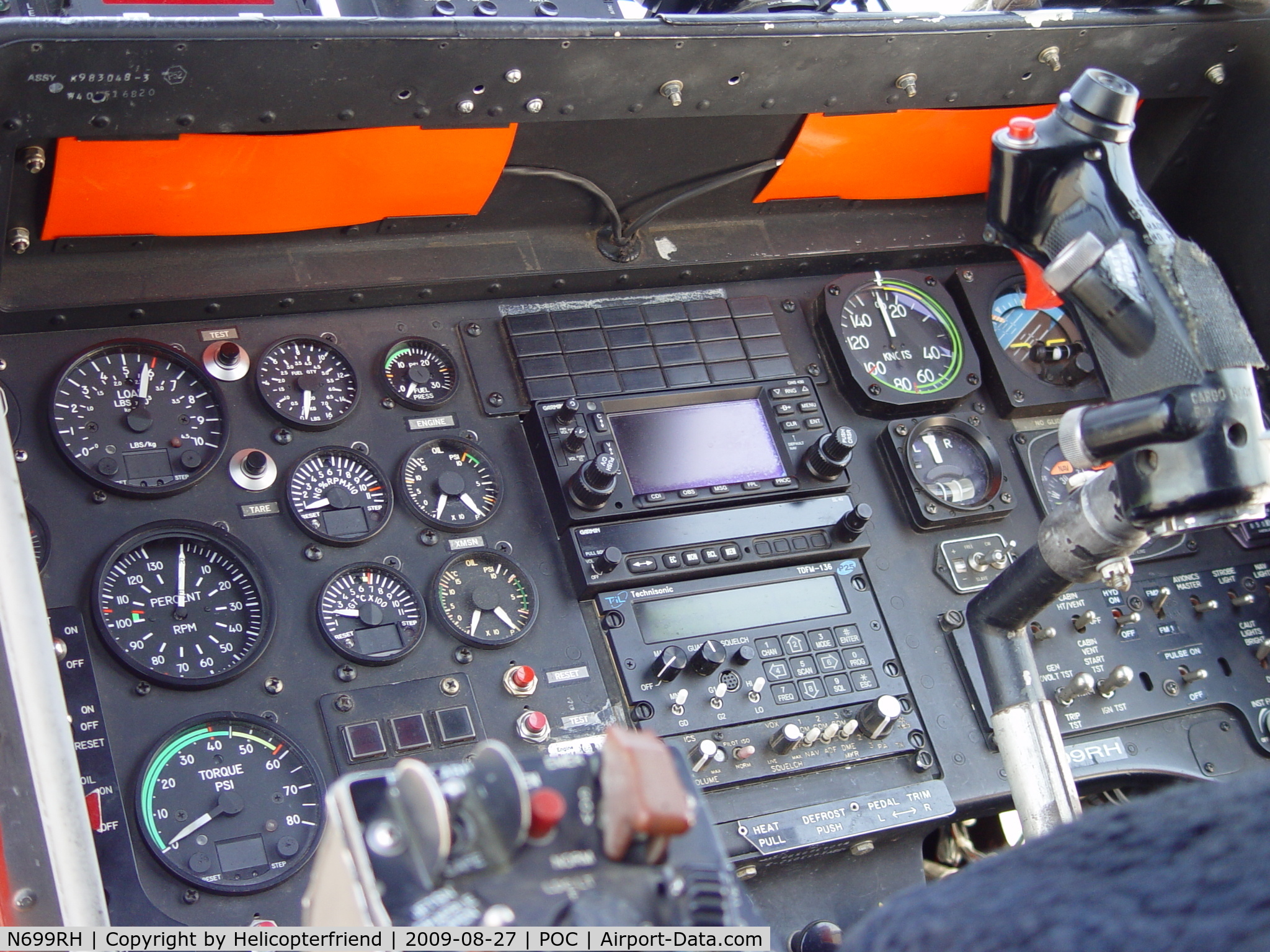 N699RH, 1994 Kaman K-1200 K-Max C/N A94-0019, Cockpit area of the K-Max